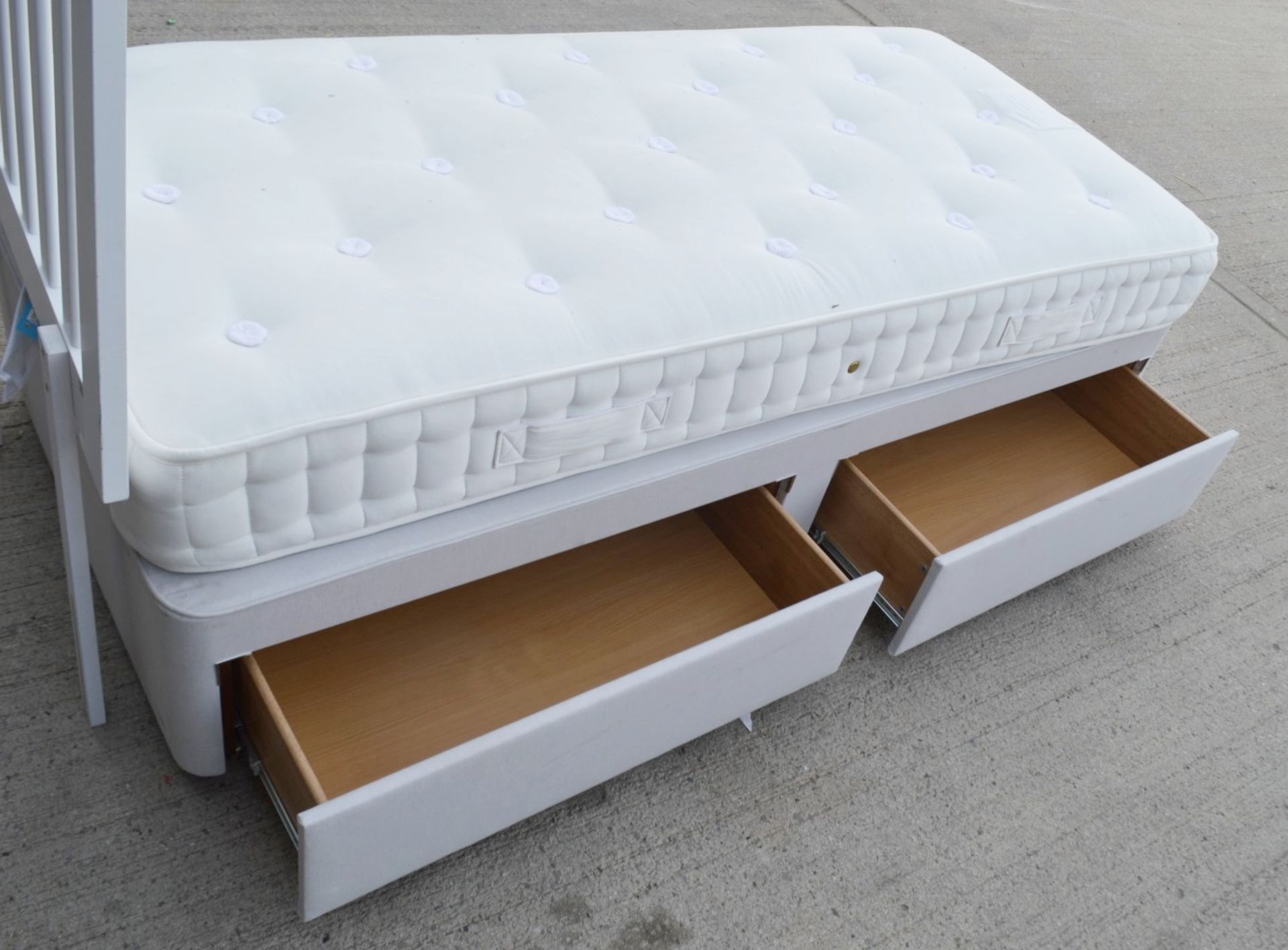1 x Single JOHN LEWIS Bed With Headboard - Preowned, From An Exclusive Property - Dimensions: W90 - Image 3 of 8