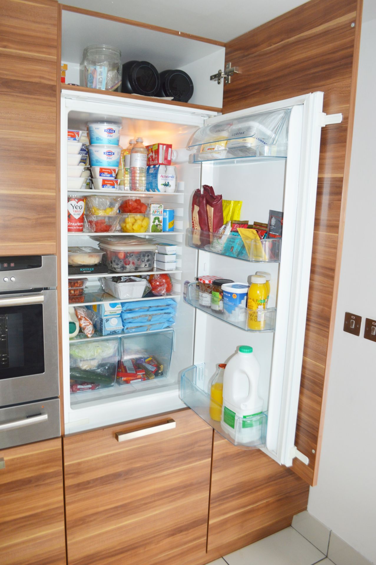 1 x Contemporary Bespoke Fitted Kitchen With Integrated Neff  Branded Appliances, Quartz Worktops - Image 28 of 52