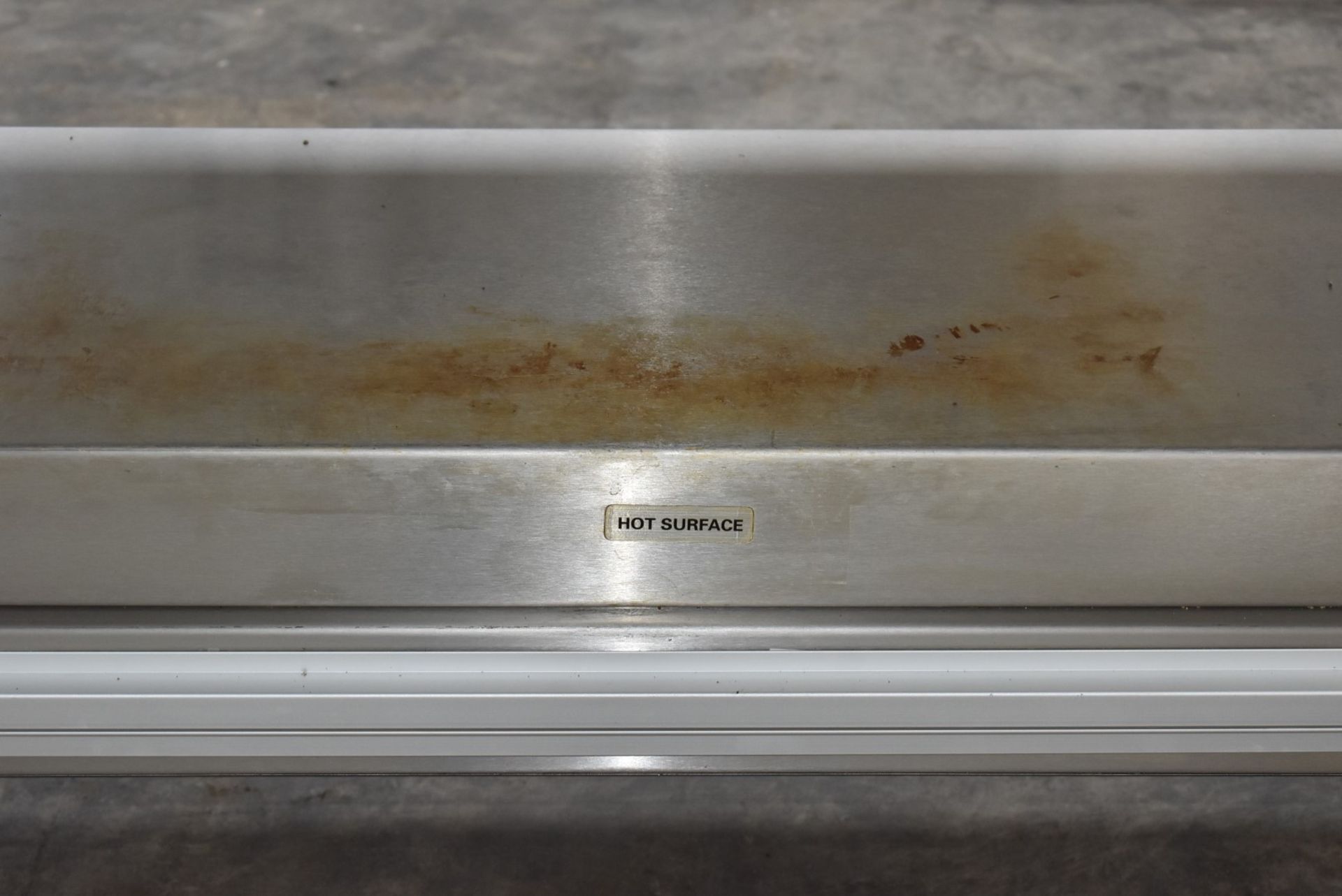 1 x Stainless Steel Bench Mounted Passthrough Food Warmer With Ticket Rails Ref SL254 WH4 - - Image 4 of 5