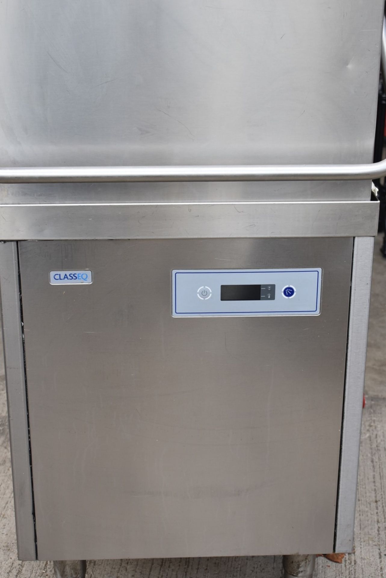 1 x Classeq Passthrough Dishwasher - Model P500AWS - Includes Outlet Table -  3 Phase - Recently - Image 3 of 18