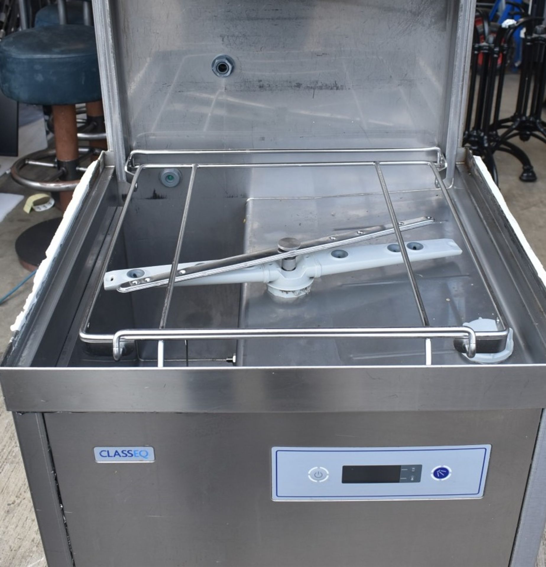 1 x Classeq Passthrough Dishwasher - Model P500AWS - Includes Outlet Table -  3 Phase - Recently - Image 10 of 18