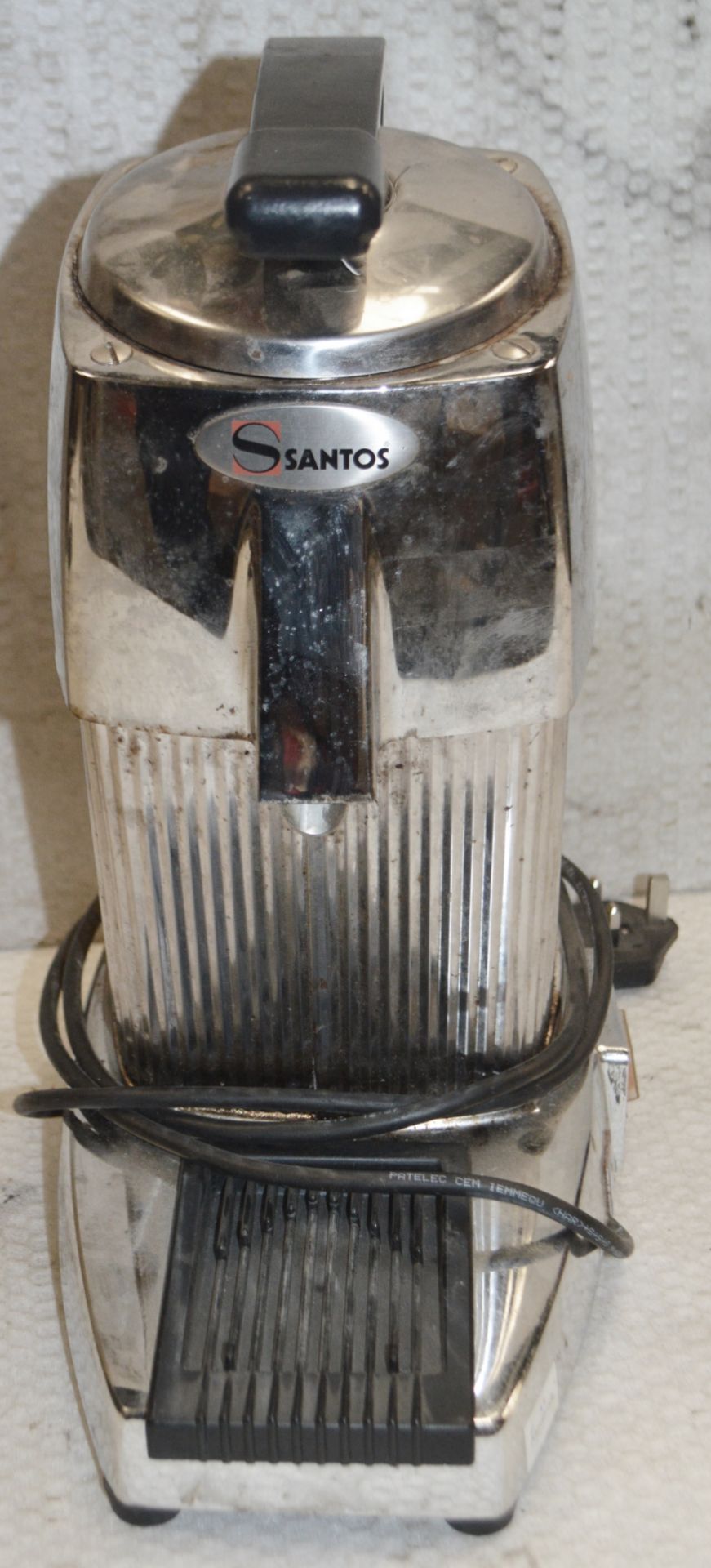 1 x Santos French Handmade Juicer - (220-240volts) - Recently Removed From A Commercial Restaurant - Image 12 of 13