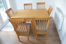 1 x Solid Wood Butterfly Extending Table & 6 Fabric Seat Chairs - CL684 - Location: Thornton PR3 -
