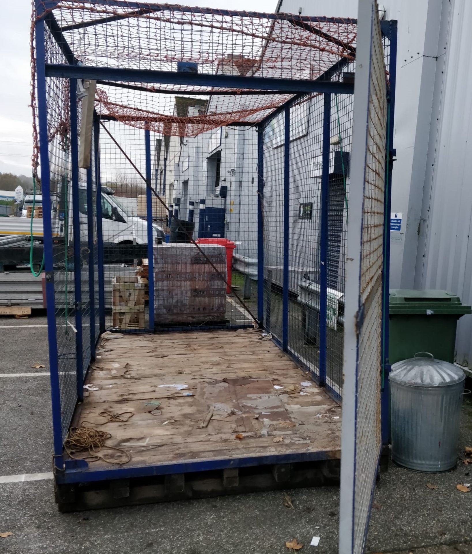 1 x Large Steel Cage With Wooden Base - Suitable For Flat Bed Trucks - Size: H250 x L374 x D180 - Image 11 of 14