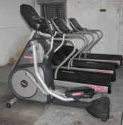 1 x Star Trac Commercial Excercise Elliptical Cross Trainer - CL011 - Ref SL308 GIT -  Location: