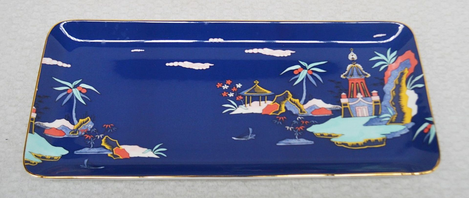1 x WEDGWOOD 'Wonderlust' Blue Pagoda Sandwich Tray In It's Original Box - Original RRP £85.00