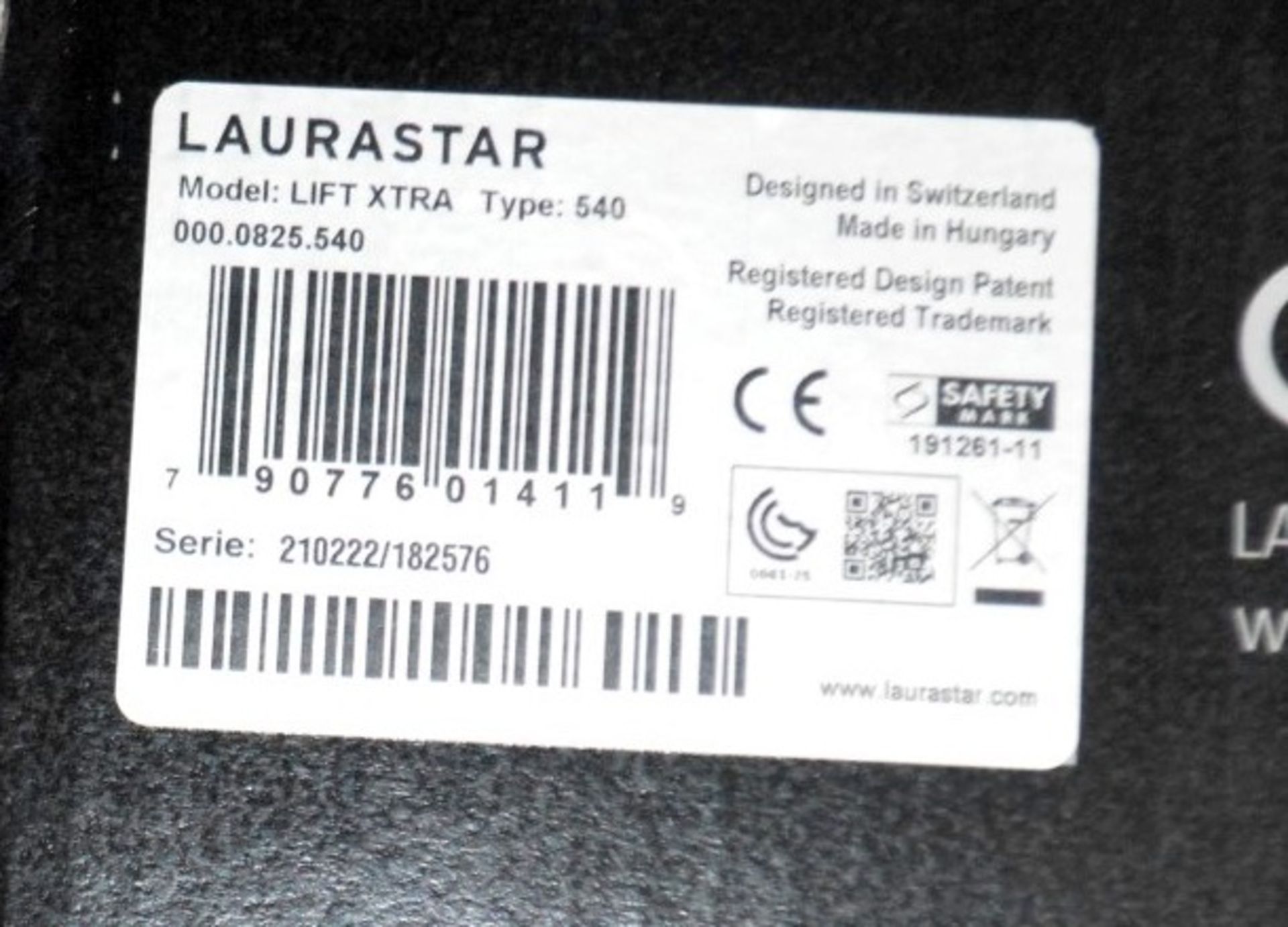 1 x Laurastar Lift Xtra 3-in-1 Steam Generator Irons, Steams and Purifies Clothing - RRP £499.00 - Image 5 of 14
