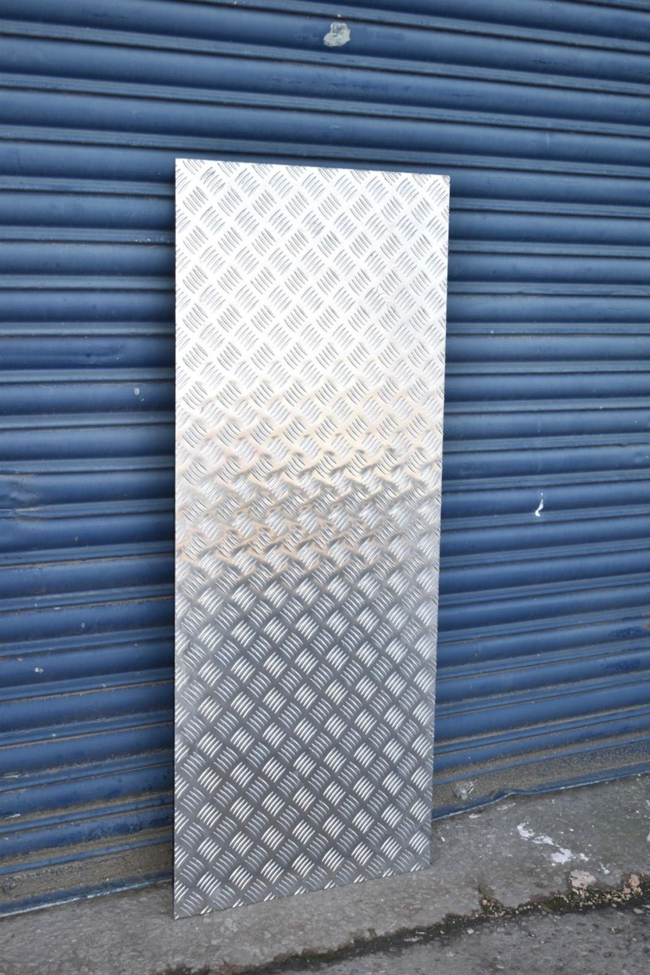 8 x Aluminium Tread Checker Plates - Size 125 x 50.5 x 0.3 cms - None Slip Floor Plate Suitable