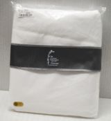 1 x Thomas Ferguson Irish Linen Table Cloth - Dimensions: 178 x 361cm - Ref: HHW69/JUL21/PAL-B -