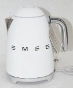 1 x SMEG 50s-Style Kettle In Matte White - Original RRP £179.95 - Location: Altrincham