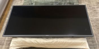 1 x Samsung 43 Inch  Full HD Smart Tv With Wall Bracket (Model: UE43M5520AK) -   To Be Removed