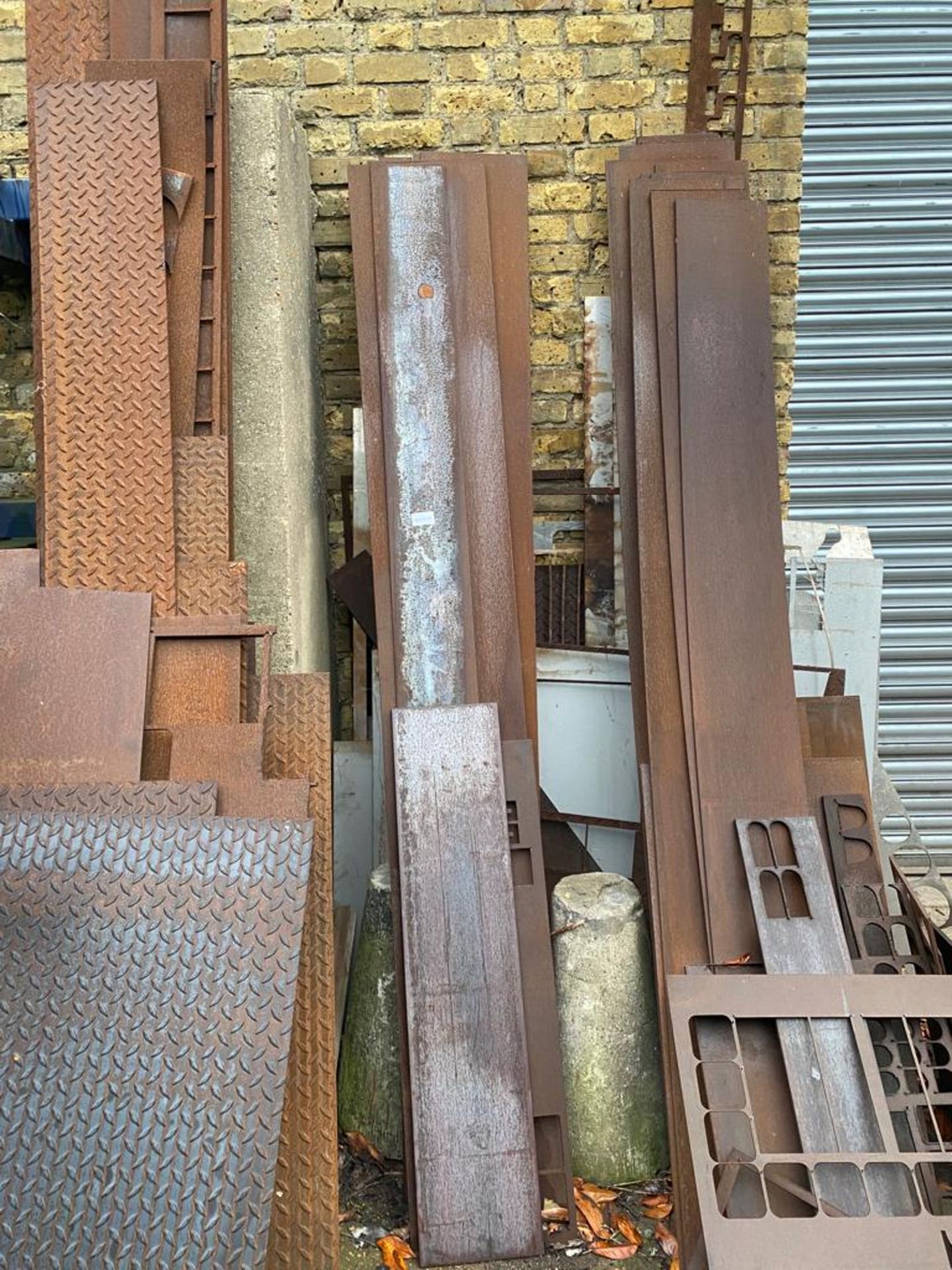 Approx 50 x Pieces of Steel and Checker Plating - Mostly 2m in Length - Ref: GCI1019 - CL705 -