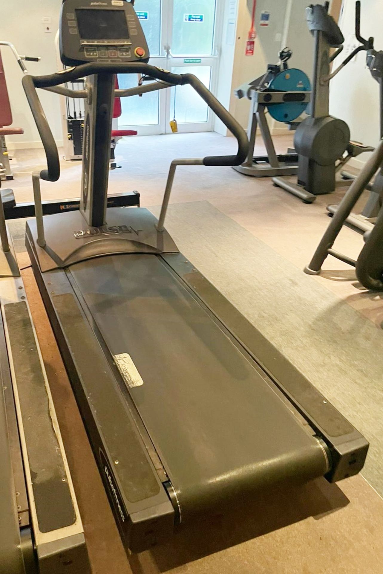 1 x Pulse Fitness Run Treadmill - Type 260F-Q Treadmill - Image 2 of 5