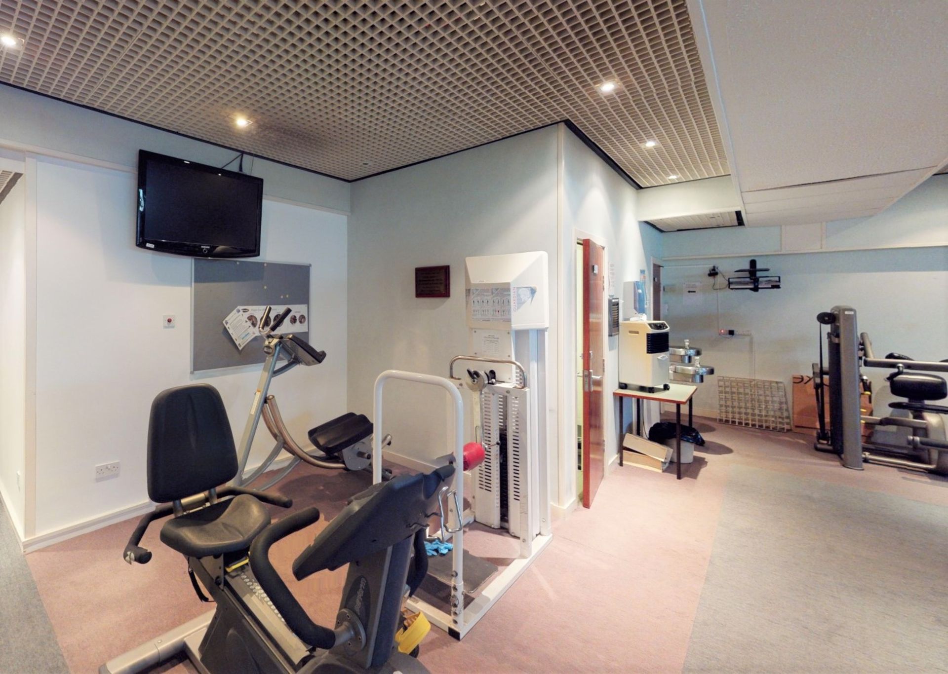 Take a Virtual SITE TOUR of The Professional Gym Equipment - Location: Glasgow G67 - Image 5 of 5
