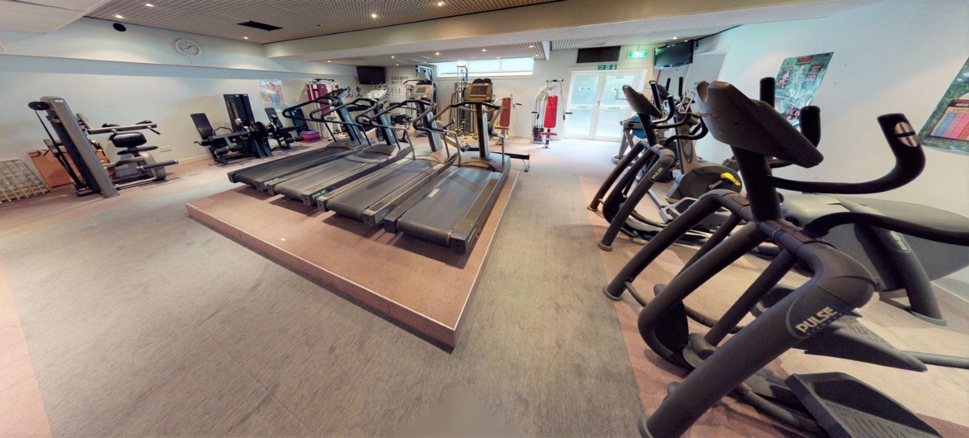 Take a Virtual SITE TOUR of The Professional Gym Equipment - Location: Glasgow G67 - Image 2 of 5