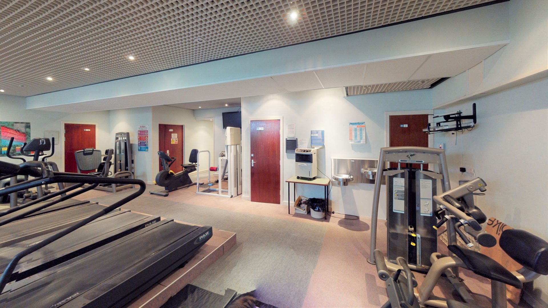 Take a Virtual SITE TOUR of The Professional Gym Equipment - Location: Glasgow G67 - Image 3 of 5