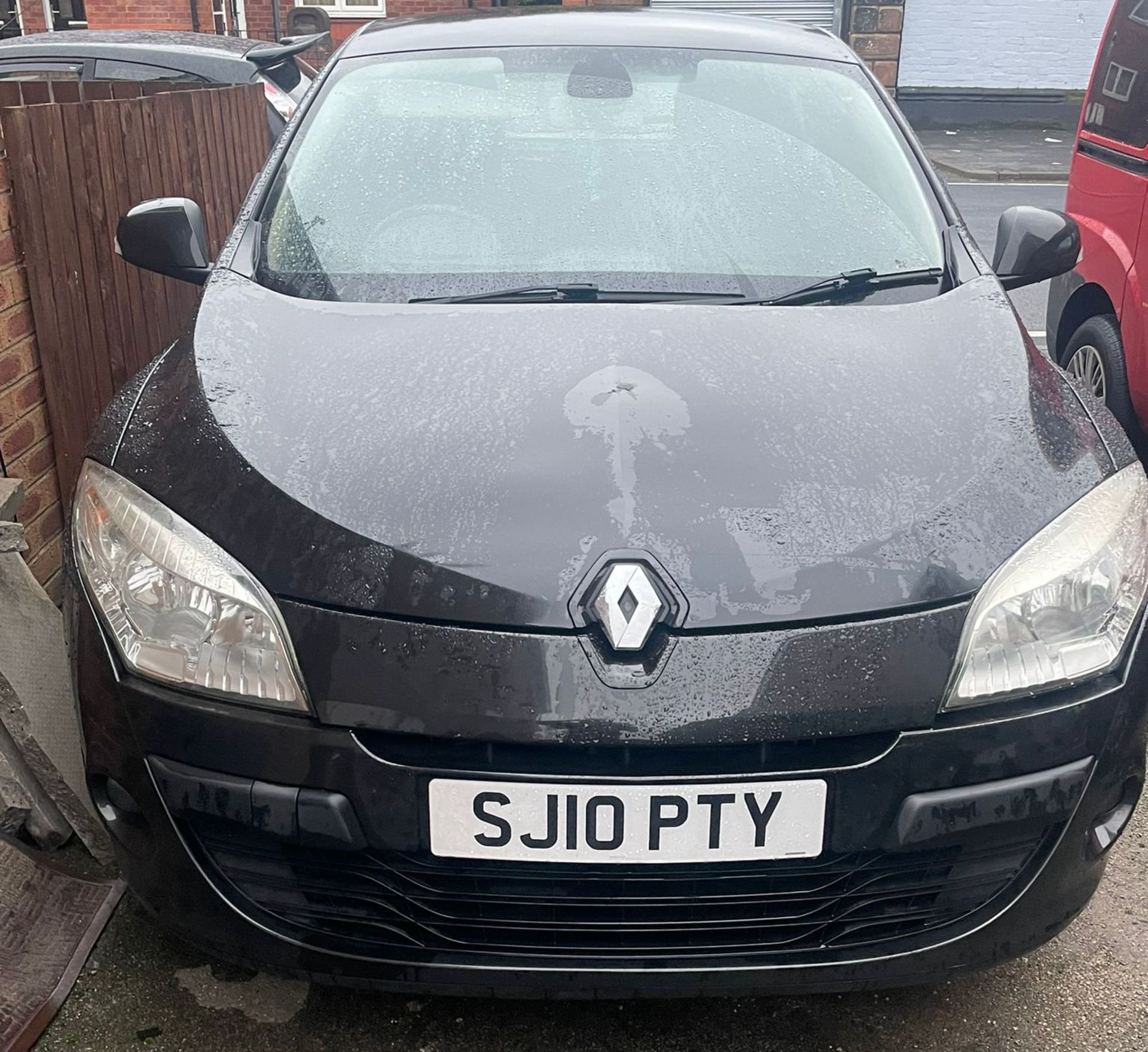 2010 Renault Megane Dynamique Vvt - NO VAT ON THE HAMMER - Location: Altrincham WA1472,512 Miles. - Image 2 of 13