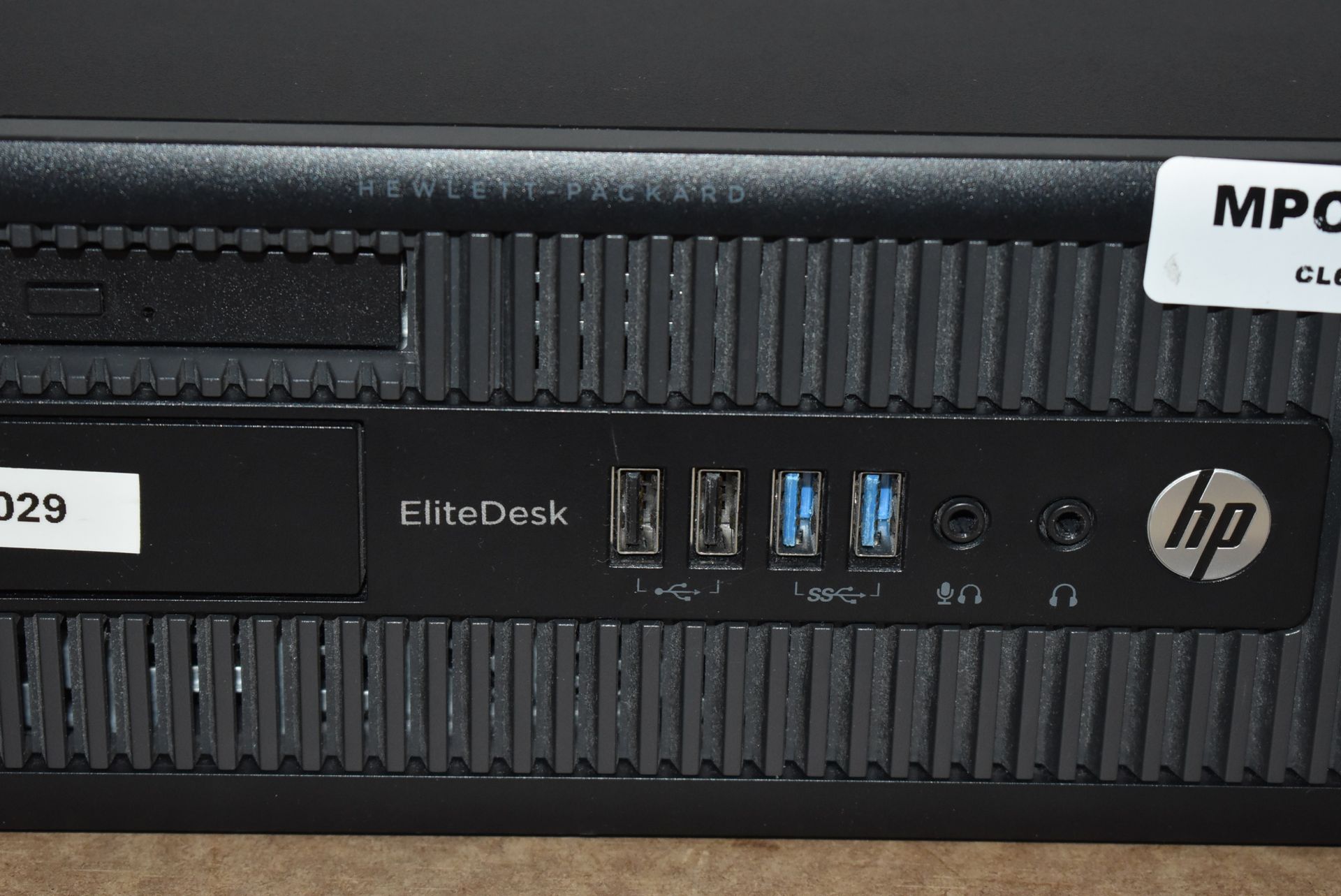 1 x HP Elite Desk 800 G1 SFF Desktop PC - Features an Intel i7-4770 3.4Ghz Quad Core Processor, - Image 5 of 7