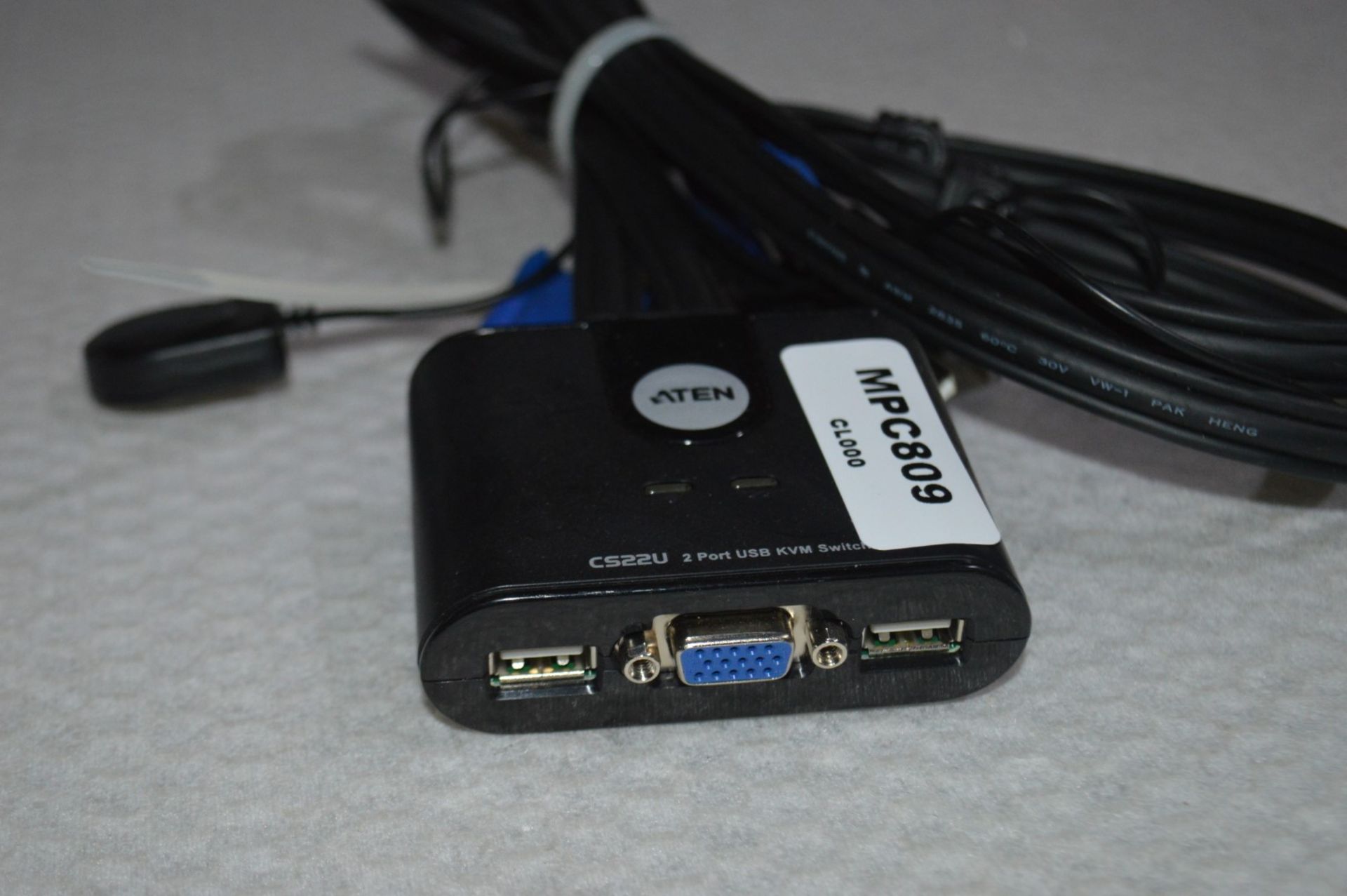 1 x CS22U 2-Port USB KVM Switch - Sold As Pictured - Ref: MPC809 - CL678 - Location: Altrincham - Image 2 of 3