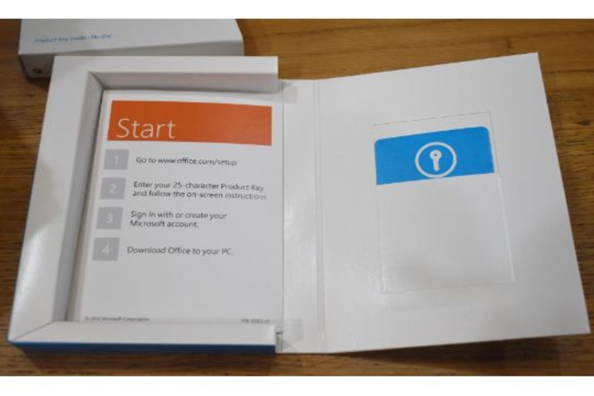 1 x Microsoft Office 2013 Home and Business - Activation Key Card With Original Box - Ref: CG - - Image 2 of 3