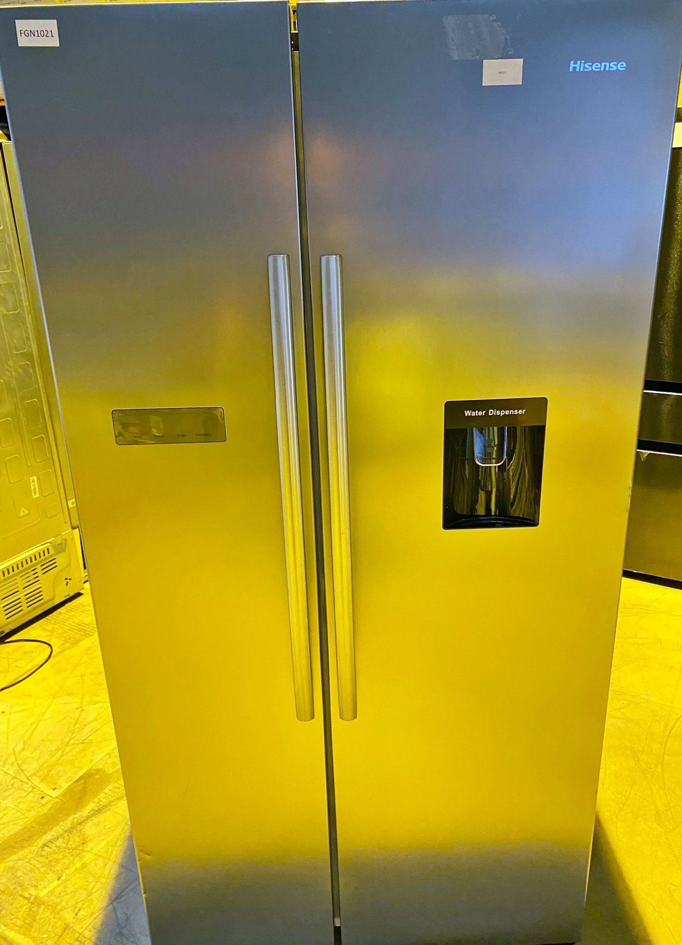 1 x HiSense RS741N4WC11 Stainless Steel American Style Fridge Freezer With Water Dispenser - Image 4 of 10