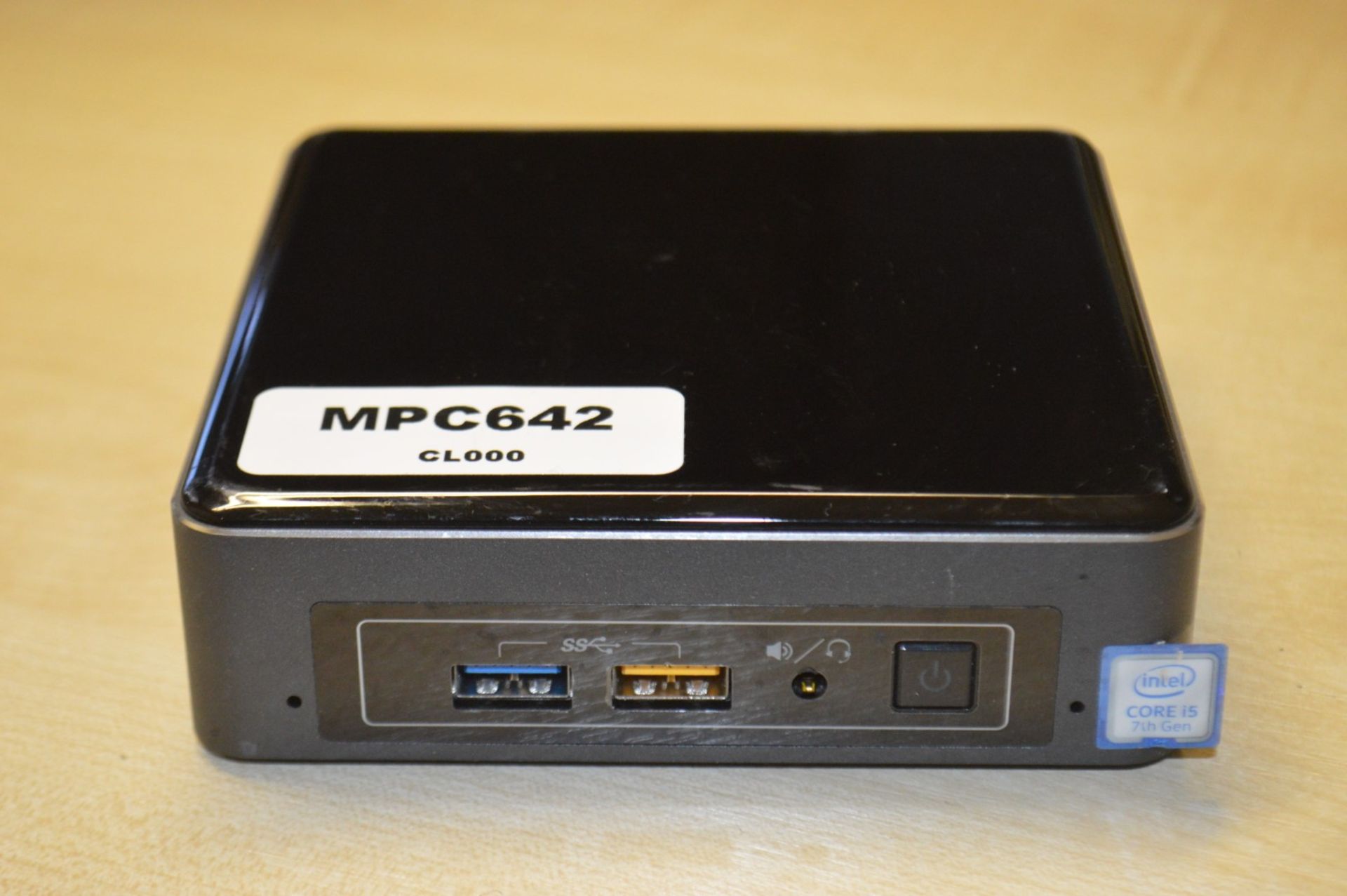 1 x Intel NUC Mini PC Featuring Intel i5-7260u 3.4Ghz Processor, 8GB DDR4 2133Mhz Ram, Intel Iris