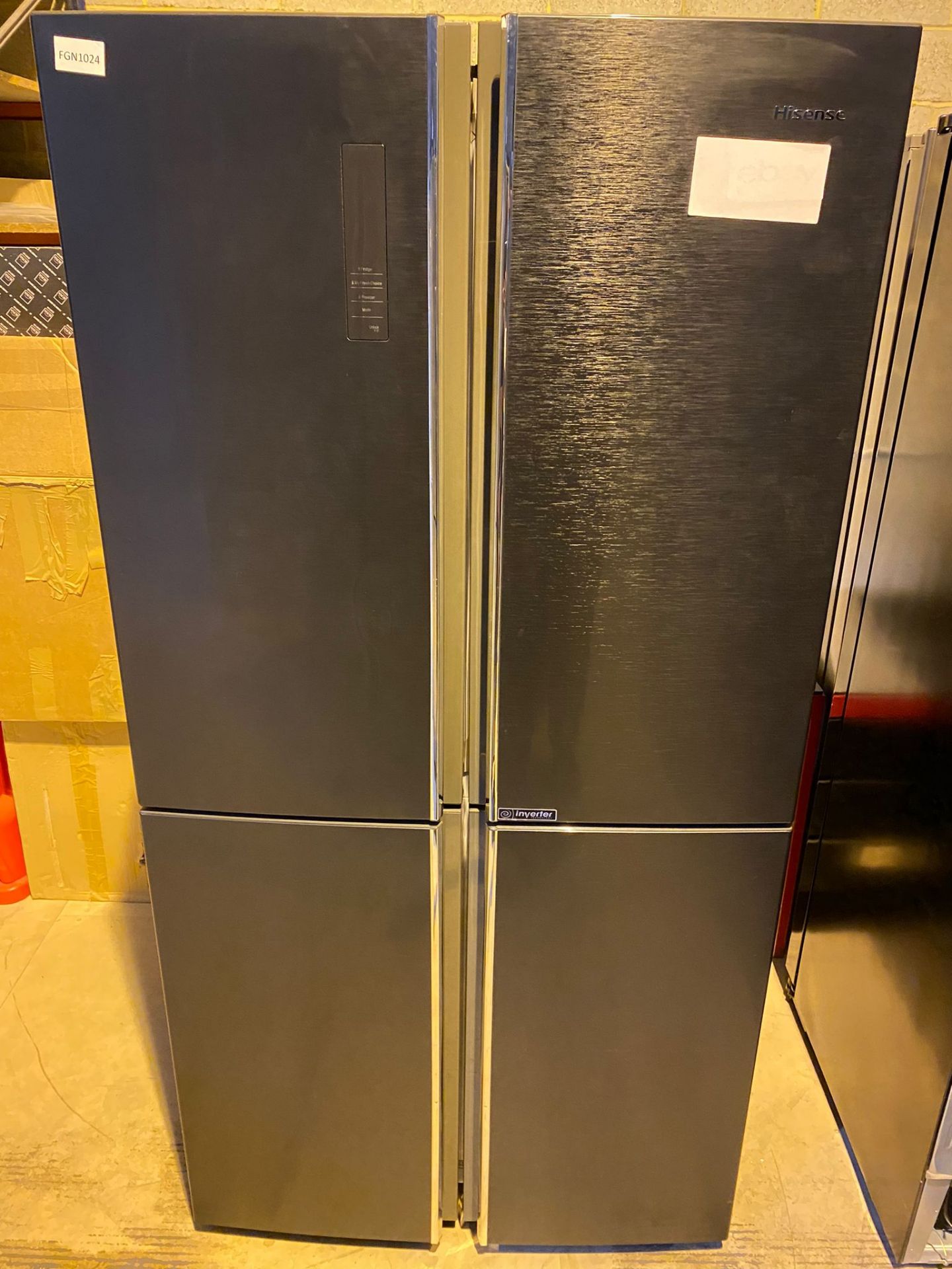 1 x HiSense RS694N4BF1 American Style Fridge Freezer With Black Steel Finish - Ex-Display Model