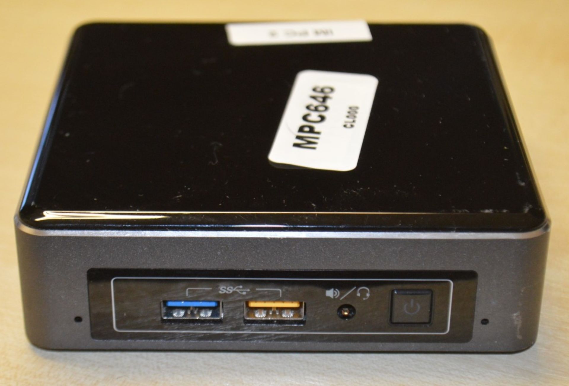 1 x Intel NUC Mini PC Featuring Intel i5-7260u 3.4Ghz Processor, 8GB DDR4 2133Mhz Ram, Intel Iris