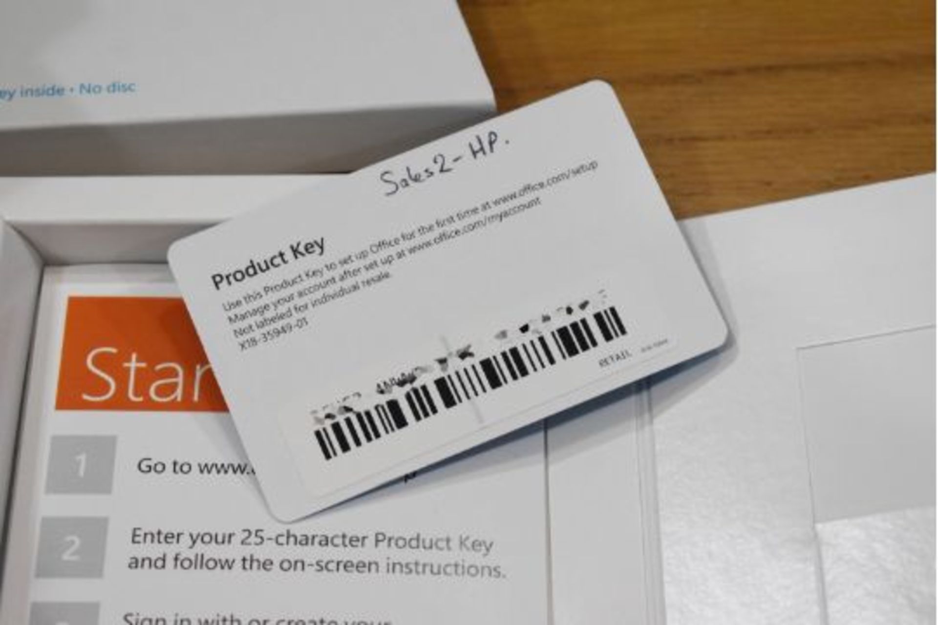 1 x Microsoft Office 2013 Home and Business - Activation Key Card With Original Box - Ref: CG - - Image 2 of 3