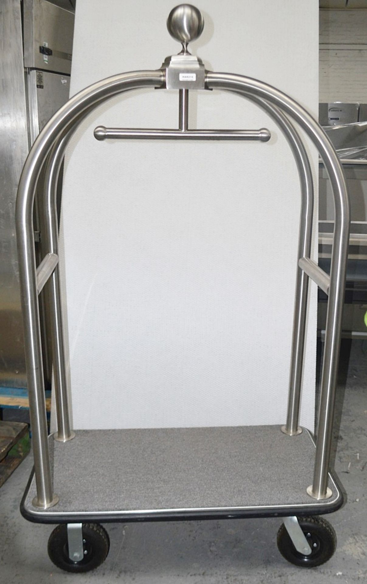 1 x Bolero Commercial Hotel Lobby Luggage Trolley Cart In Brushed Stainless Steel With Carpeted Base - Image 2 of 5