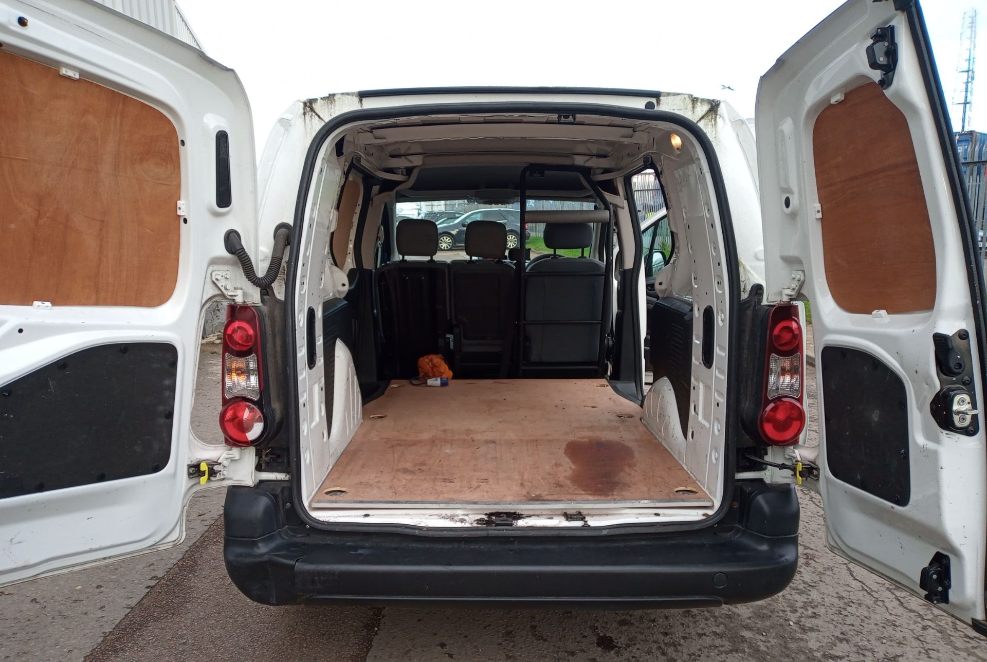 2015 Citroen Berlingo 750 LX HDI Panel Van - CL505 - Image 9 of 15