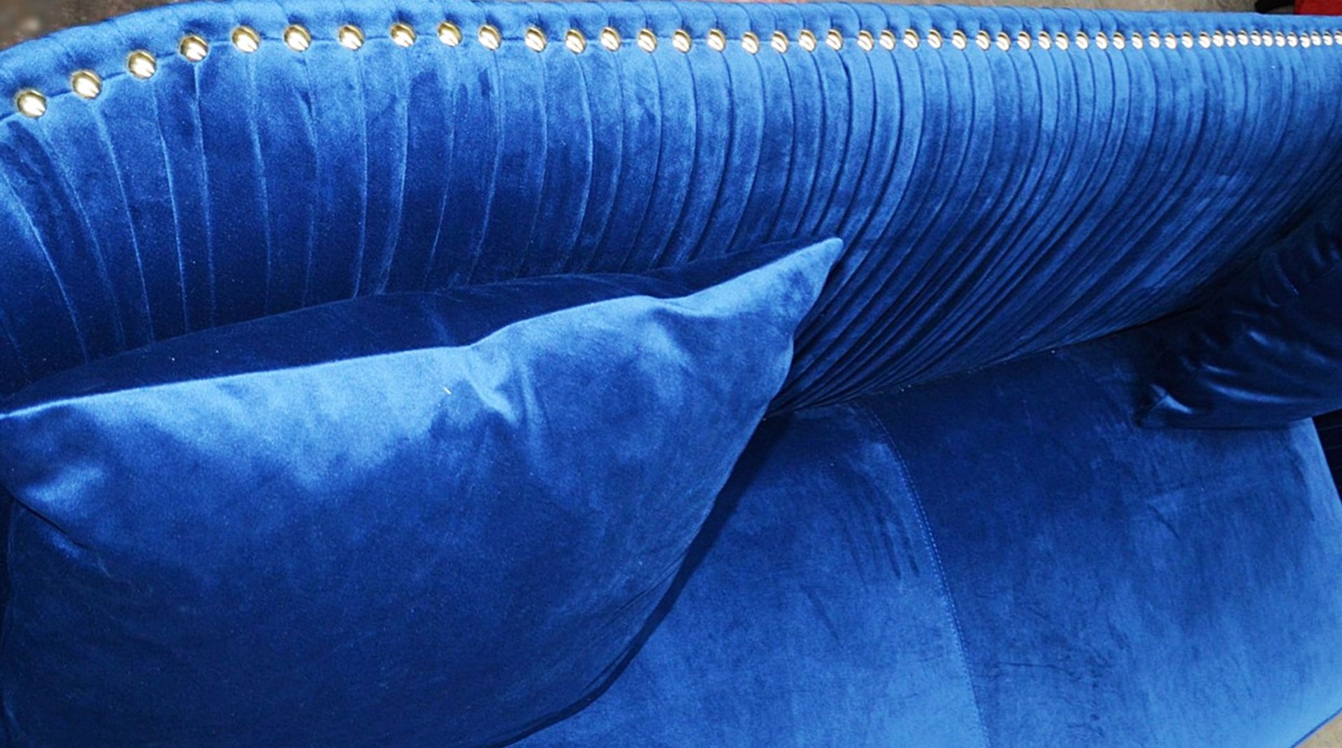 1 x Bespoke Blue Velvet Button-Back Sofa In A Rich Royal Blue Velvet With Detailing In Gold - Image 4 of 8