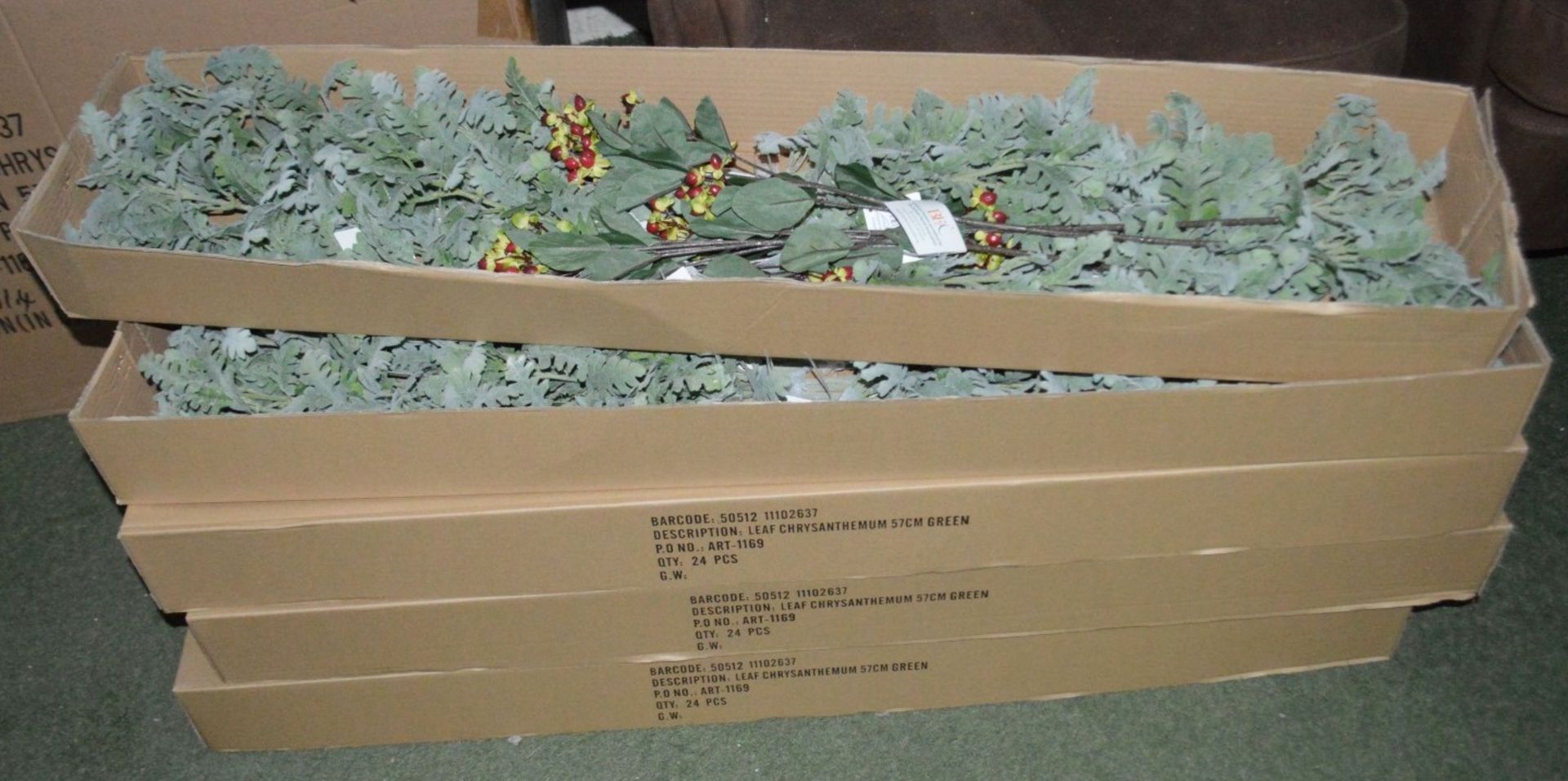 5 x Boxes Of Artificial Chrysanthemum Leaves - Approx 120 Pieces For Commercial Displays Etc - Image 3 of 5