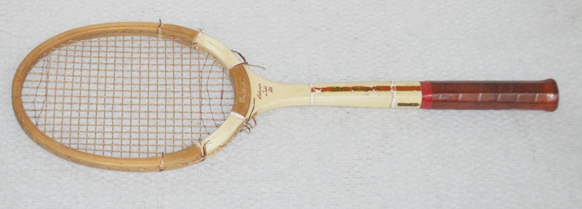 5 x Assorted Vintage Tennis Rackets - Ex-Display Props - Average Length: 69cm - Ref: HAR243 GIT - - Image 3 of 12