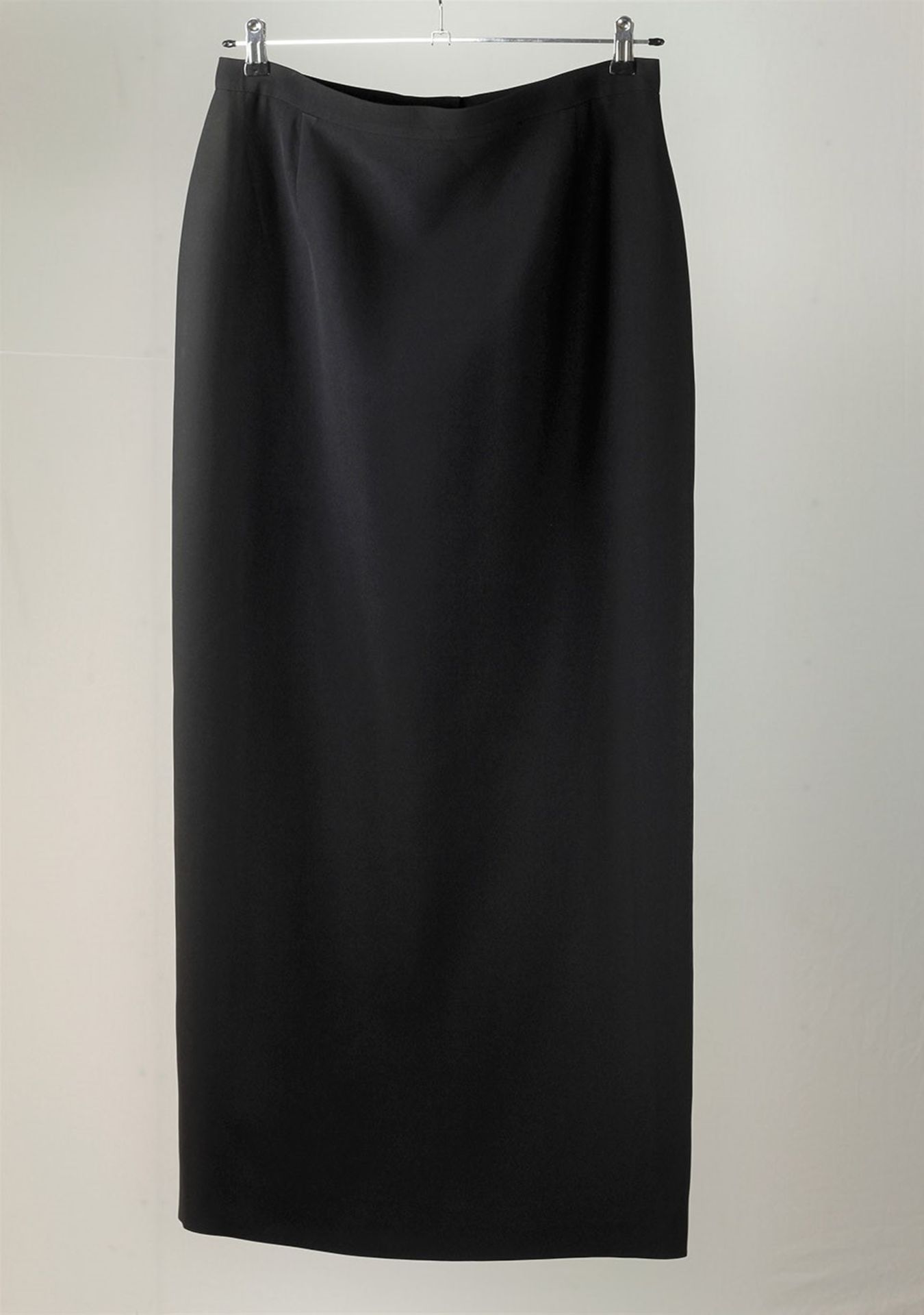 1 x Boutique Le Duc Black Maxi Pencil Skirt - From a High End Clothing Boutique In The - Image 3 of 3