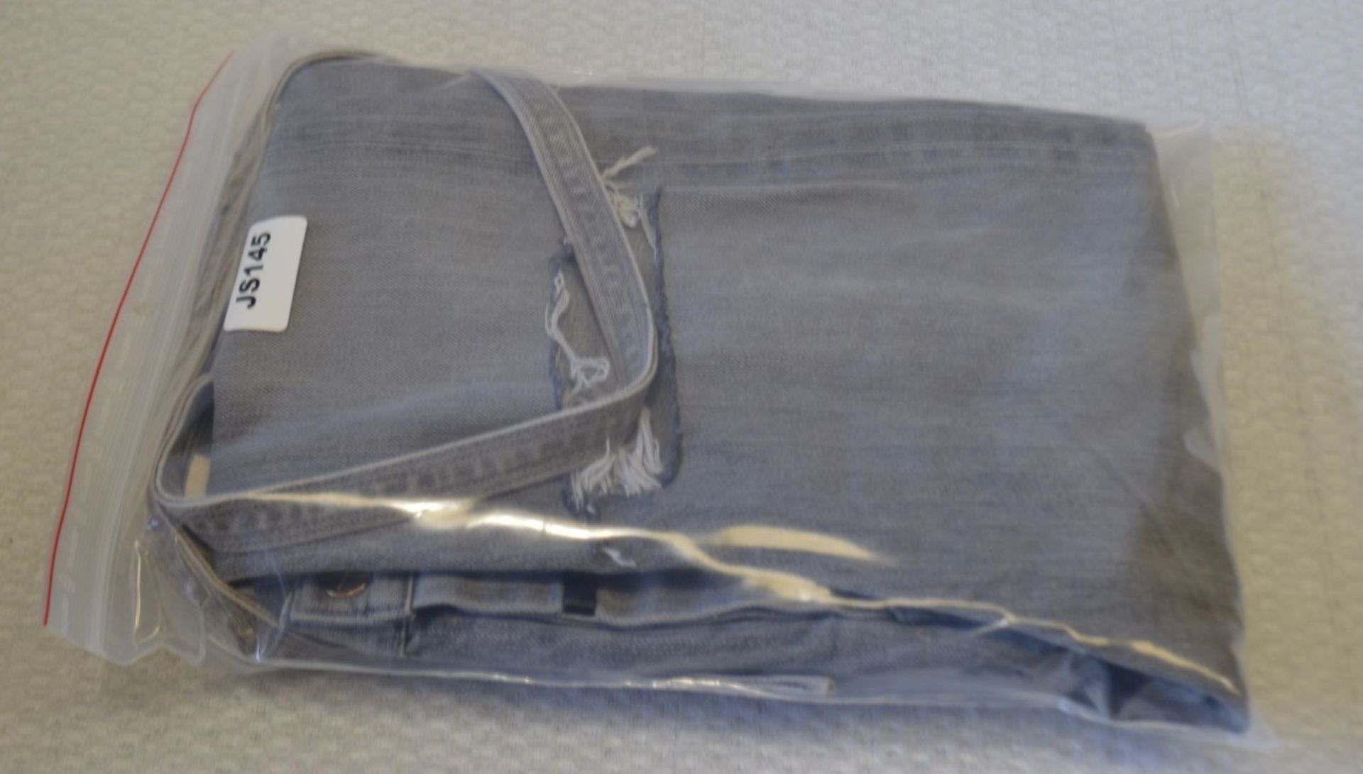 1 x Pair Of Men's Genuine Fear Of God Jeans - Grey With Rips - Size (EU/UK): 32/33/32/33 - - Image 5 of 7