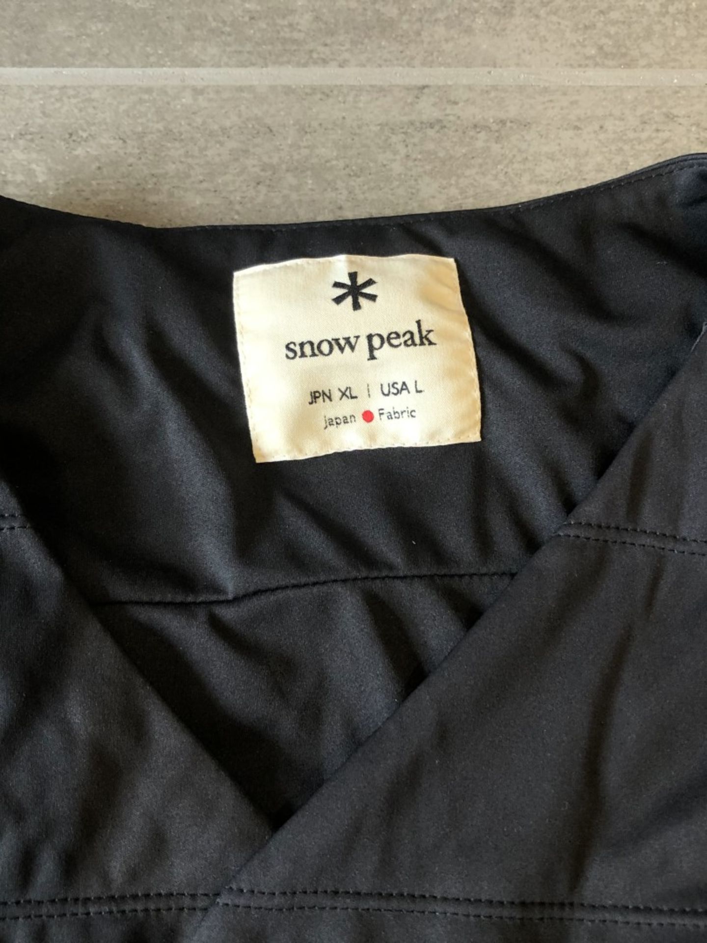 1 x Men's Genuine Snow Peak Jacket In Black - Size (EU/UK): L/L - Preowned - Ref: JS204 - Image 6 of 6