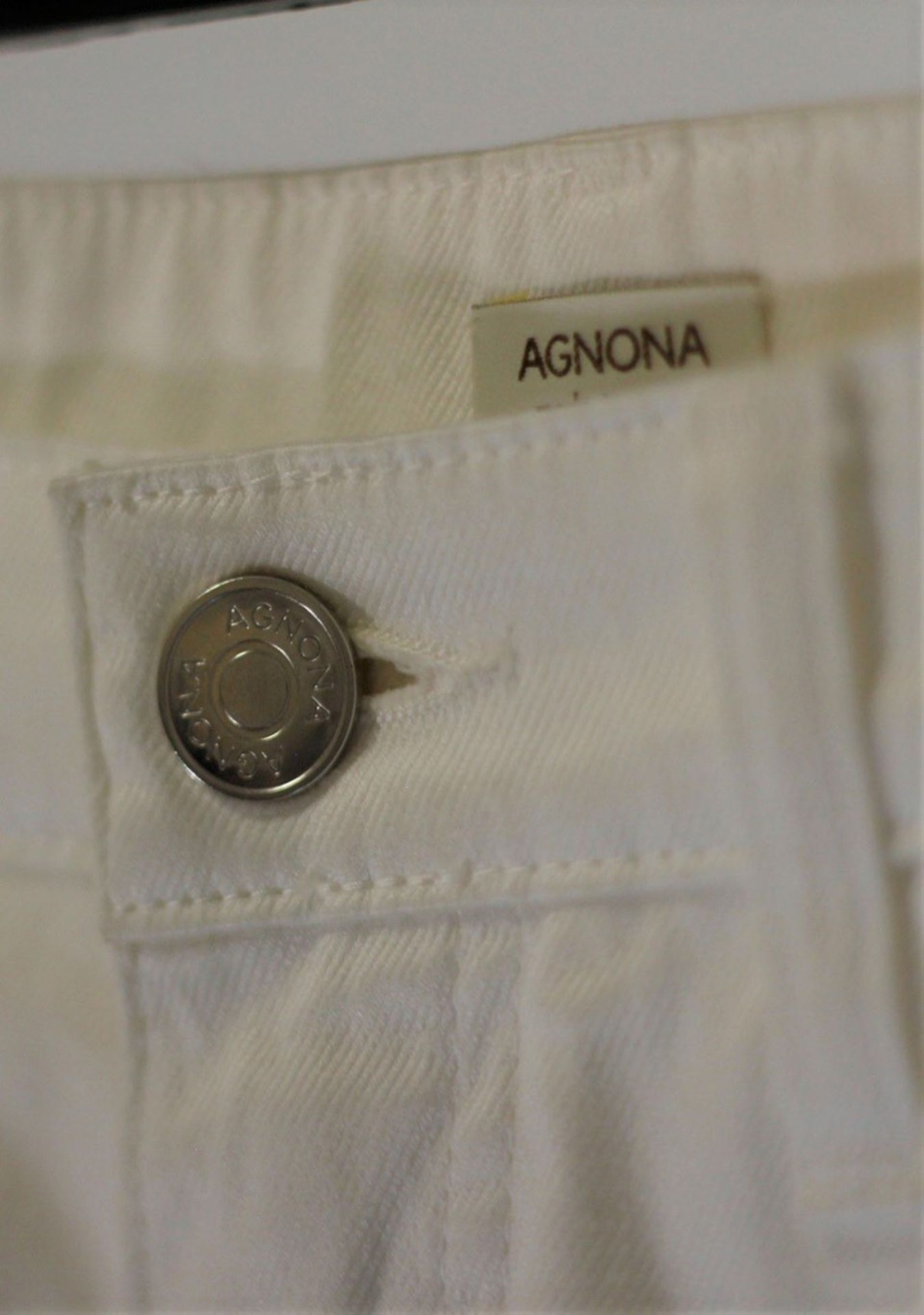 1 x Agnona Cream Jeans - Size: 14 - Material: 98% Cotton, 2% Elastane. Lining 100% Cotton - From a - Image 2 of 6