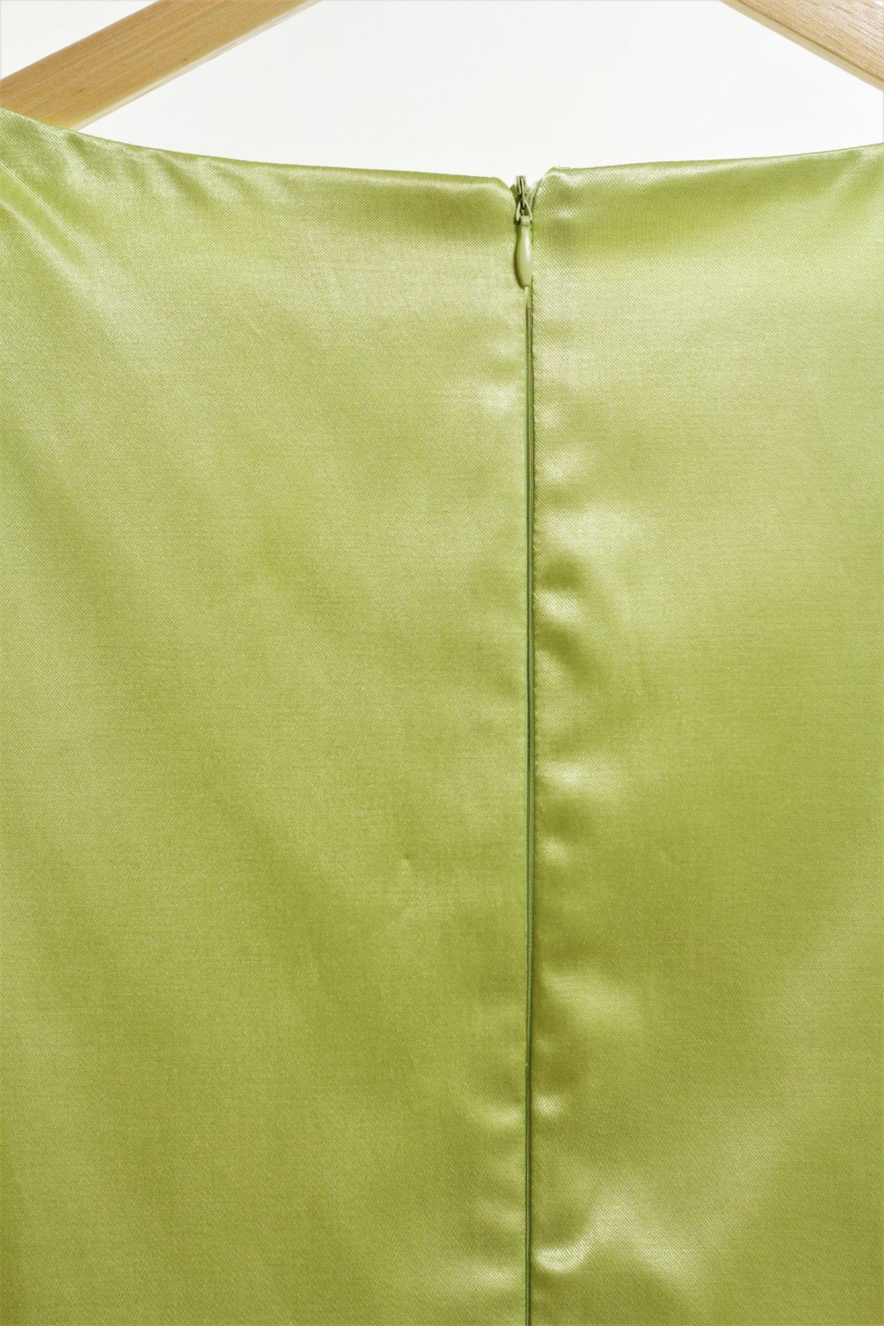 1 x Boutique Le Duc Lime Green Vest - From a High End Clothing Boutique In The - Image 2 of 9