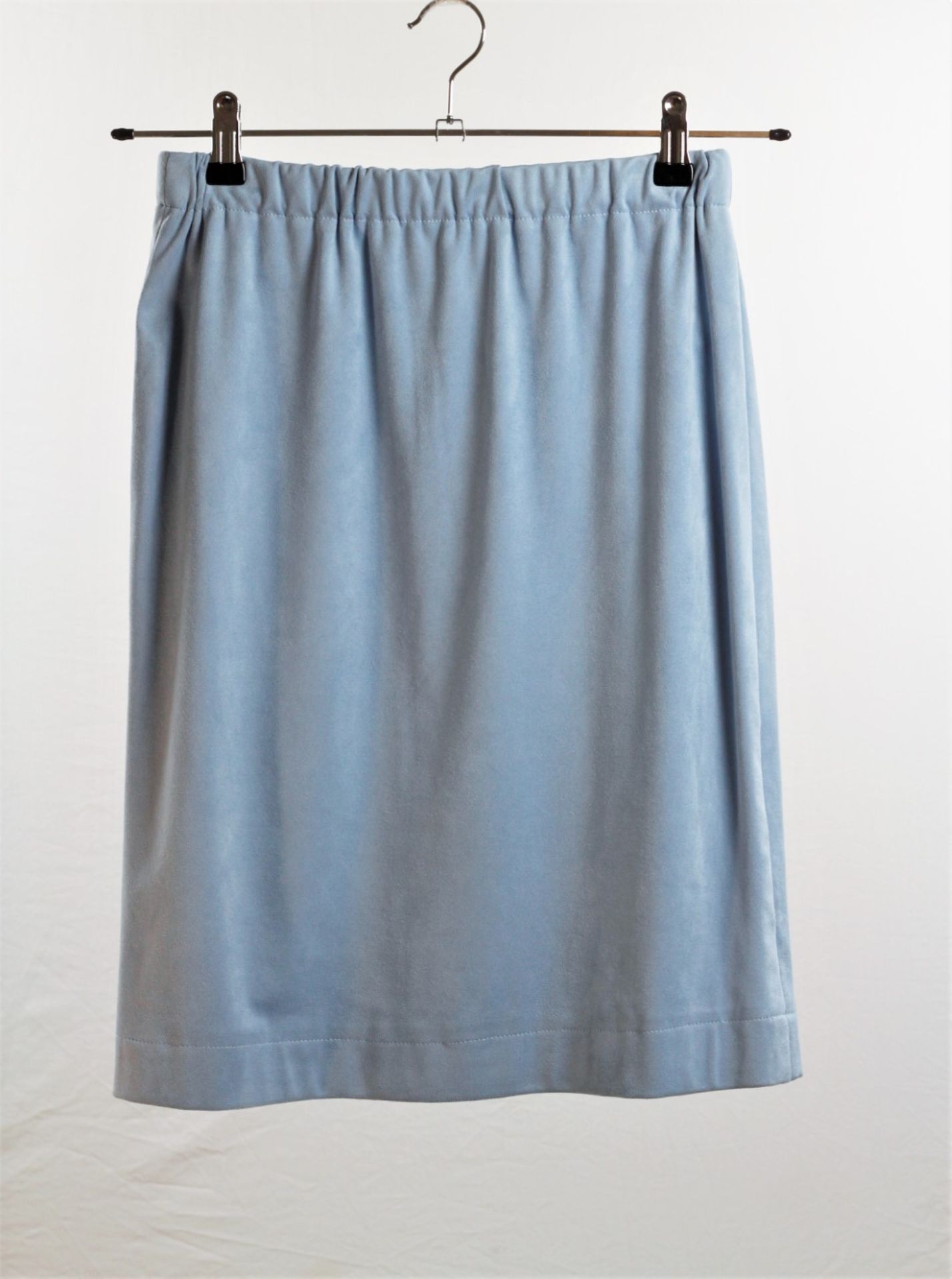 1 x Boutique Le Duc Baby Blue Skirt - From a High End Clothing Boutique In The - Image 5 of 7