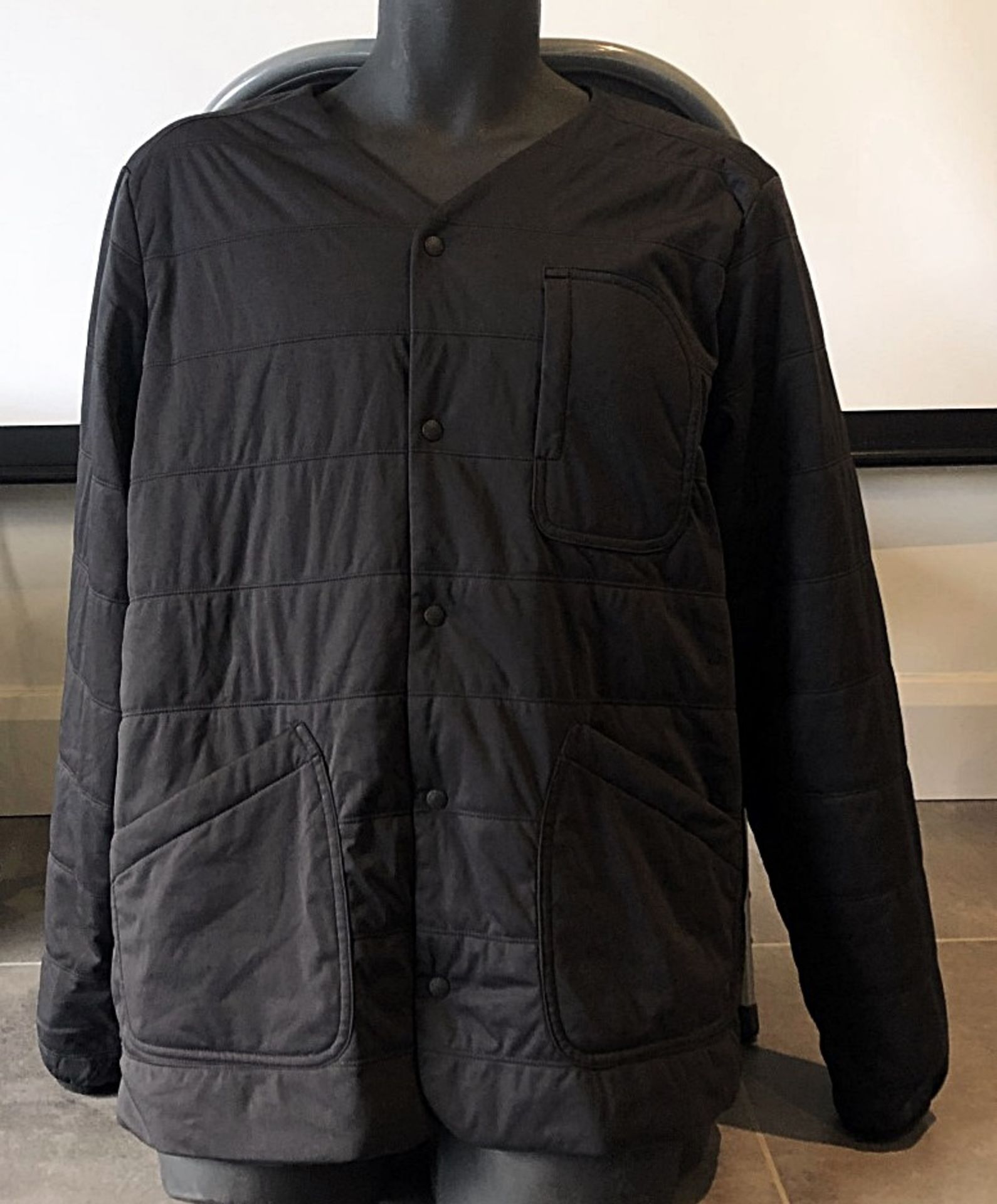 1 x Men's Genuine Snow Peak Jacket In Black - Size (EU/UK): L/L - Preowned - Ref: JS204