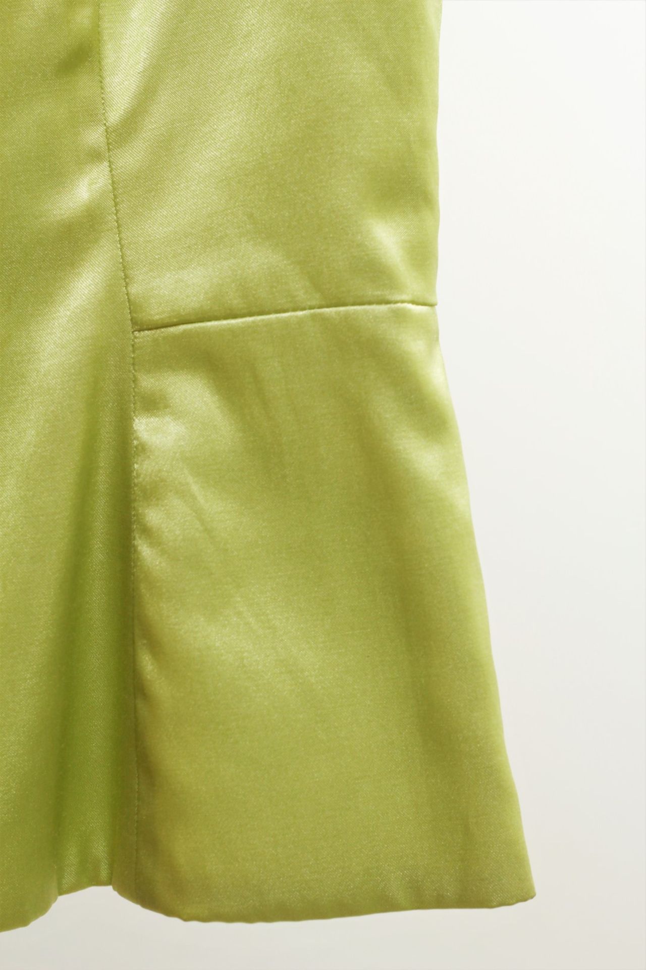 1 x Boutique Le Duc Lime Green Vest - From a High End Clothing Boutique In The - Image 4 of 9