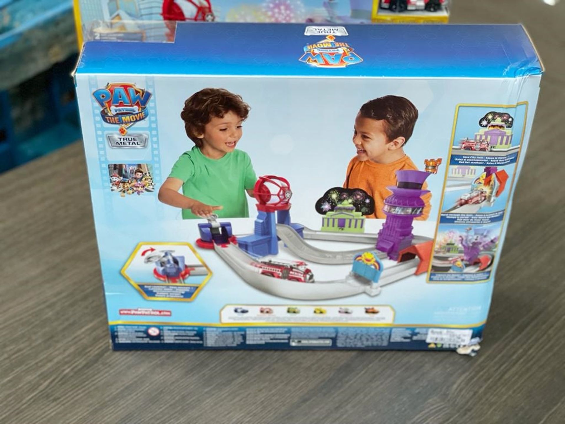 1 x Paw Patrol Toy Collection -  Movie True Metal Total City Rescue Track Set And Paw Patrol True - Image 2 of 6