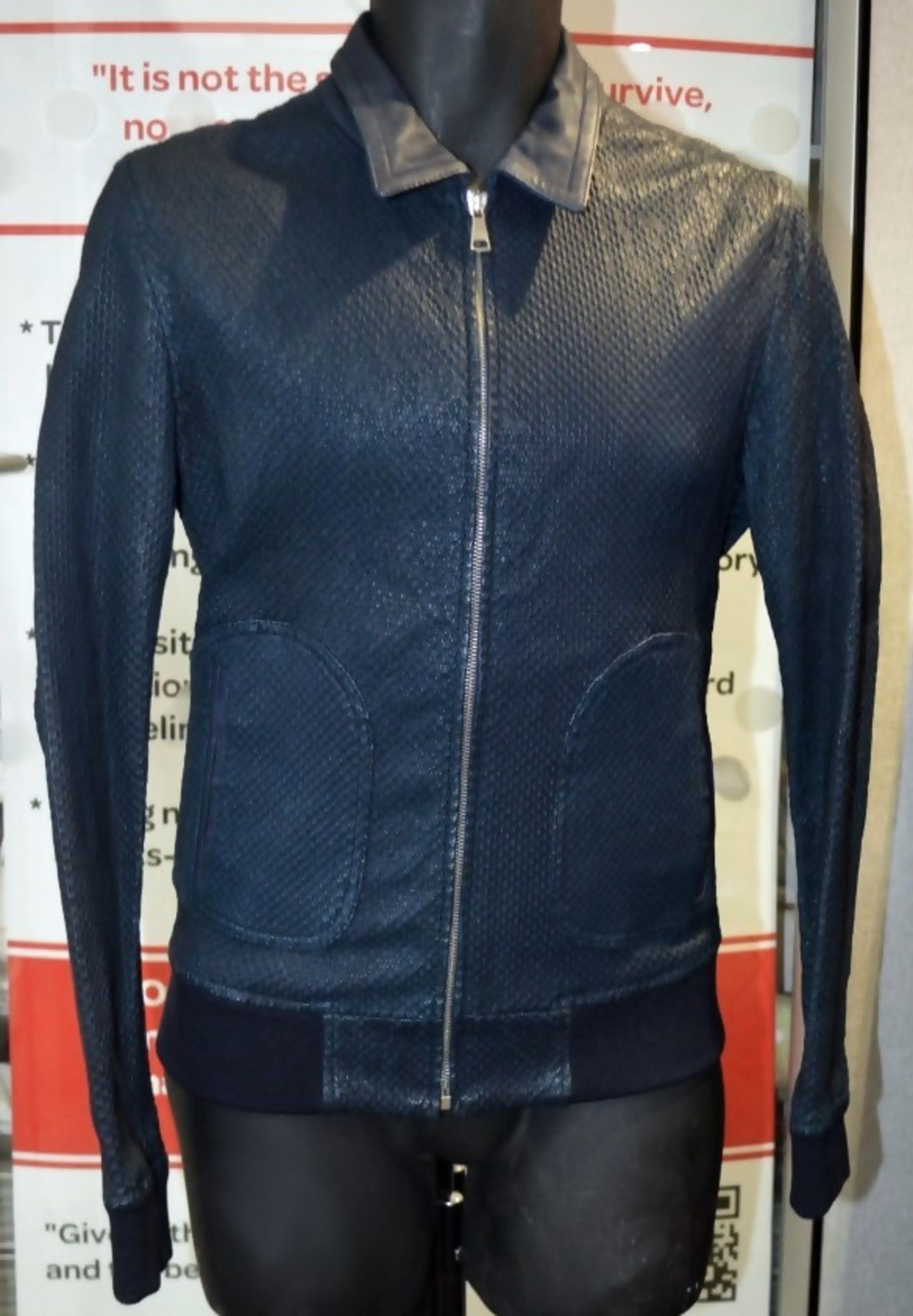 1 x Men's Genuine Dolce & Gabbana Bomber Jacket In Navy - Size: 46 - Preowned In Very Good Condition