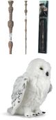 2 x  Harry Potter Toy's - Harry Potter The Elder Wand And The Noble Collection Harry Potter Hedwig