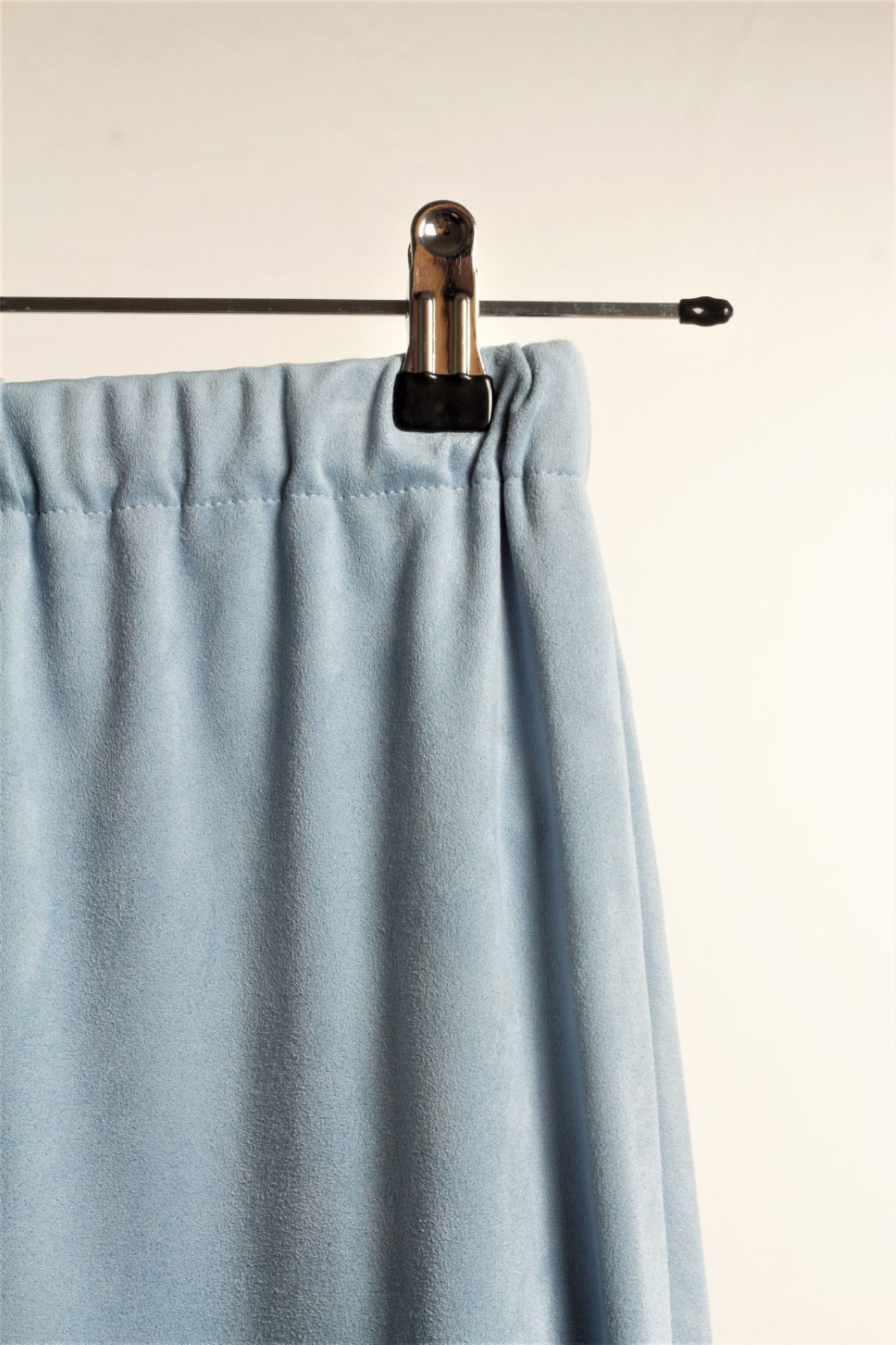 1 x Boutique Le Duc Baby Blue Skirt - From a High End Clothing Boutique In The - Image 4 of 7