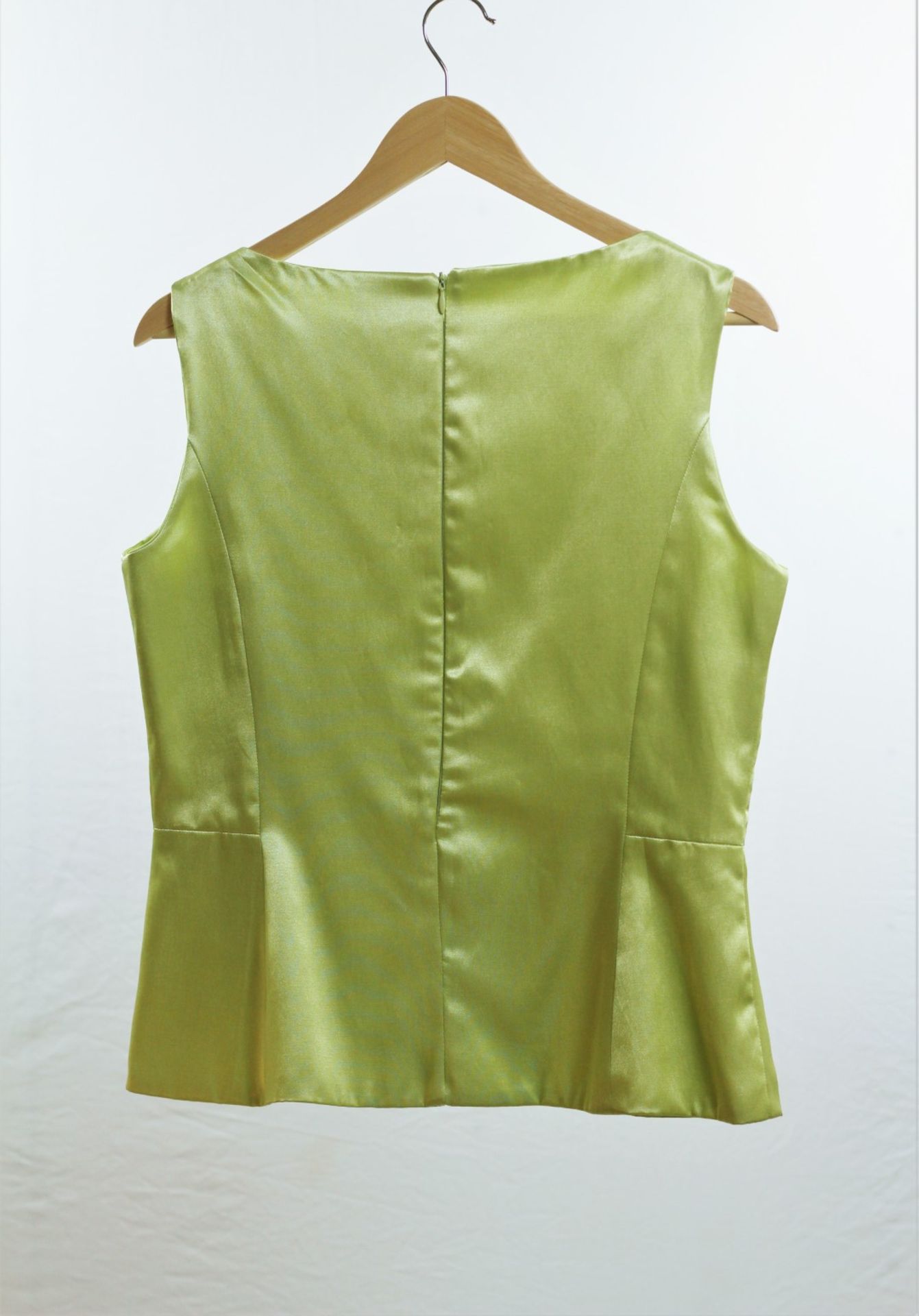 1 x Boutique Le Duc Lime Green Vest - From a High End Clothing Boutique In The - Image 9 of 9
