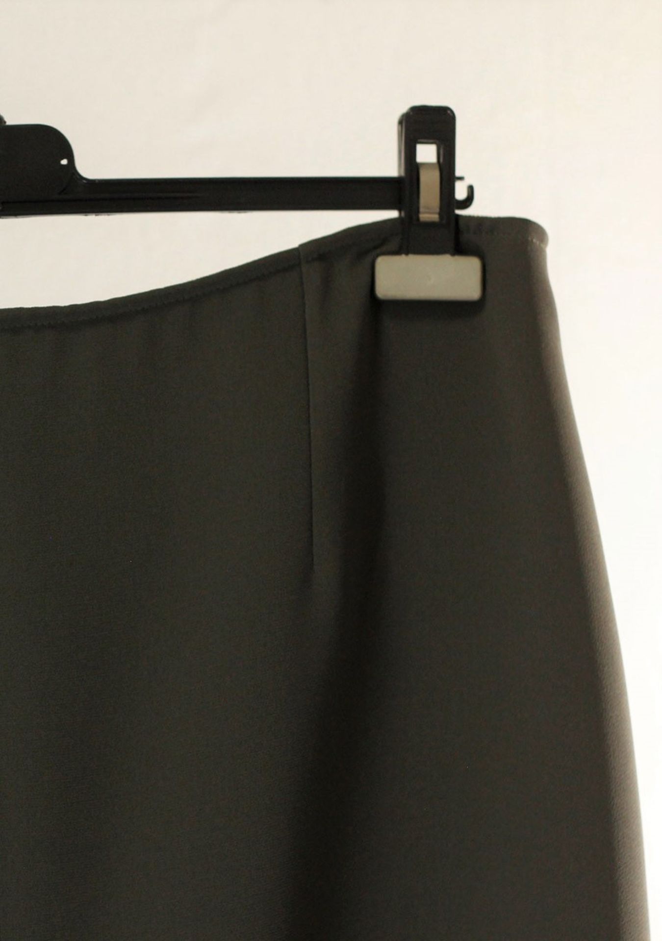 1 x Anne Belin Green Skirt - From A High End Clothing Boutique In The Netherlands - Image 4 of 8