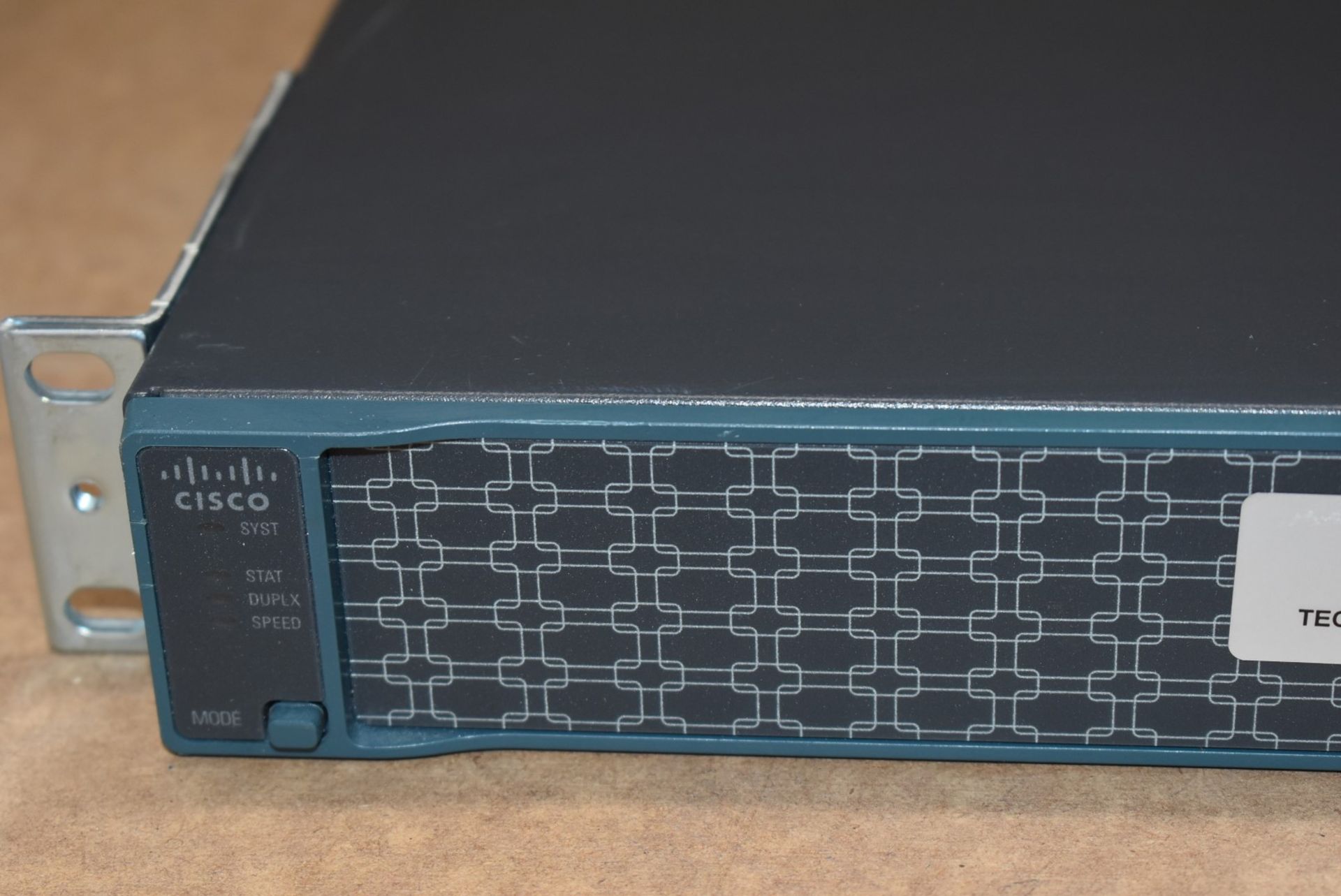 1 x Cisco Catalyst 24 Port Ethernet Switch - Model WS-2960+24TC-S V01 - Includes Power Cable - - Image 5 of 6