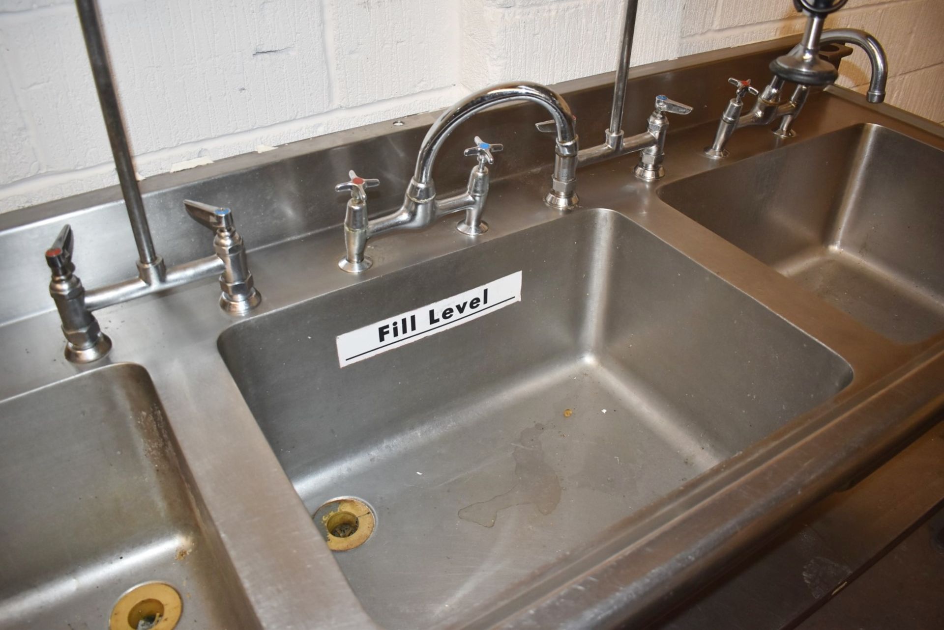 1 x Stainless Steel Triple Bowl Sink Unit With Mixer Taps and Spray Hose Taps - Recently Removed - Image 4 of 16